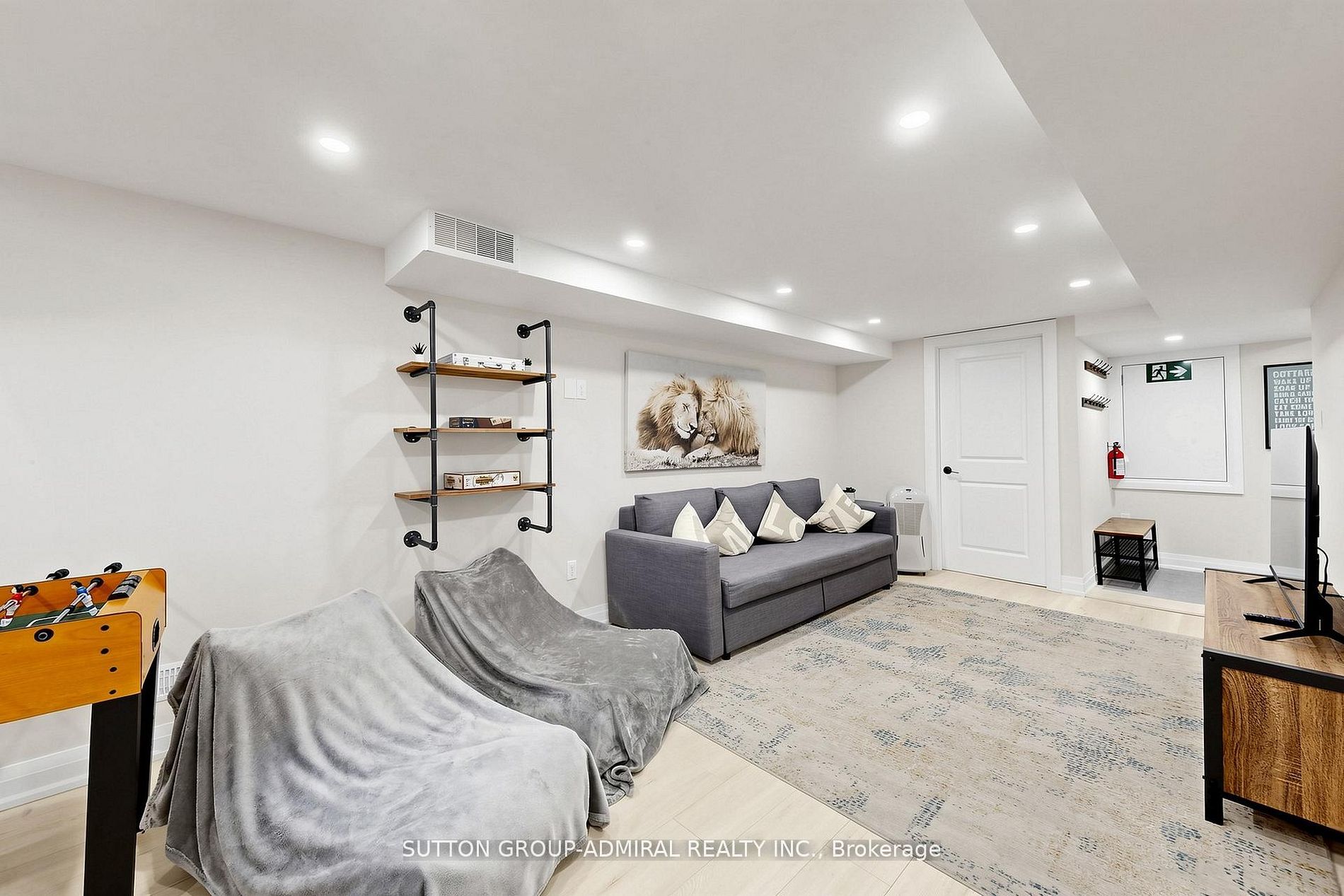 28 Timcourt Drive Property Photo 14