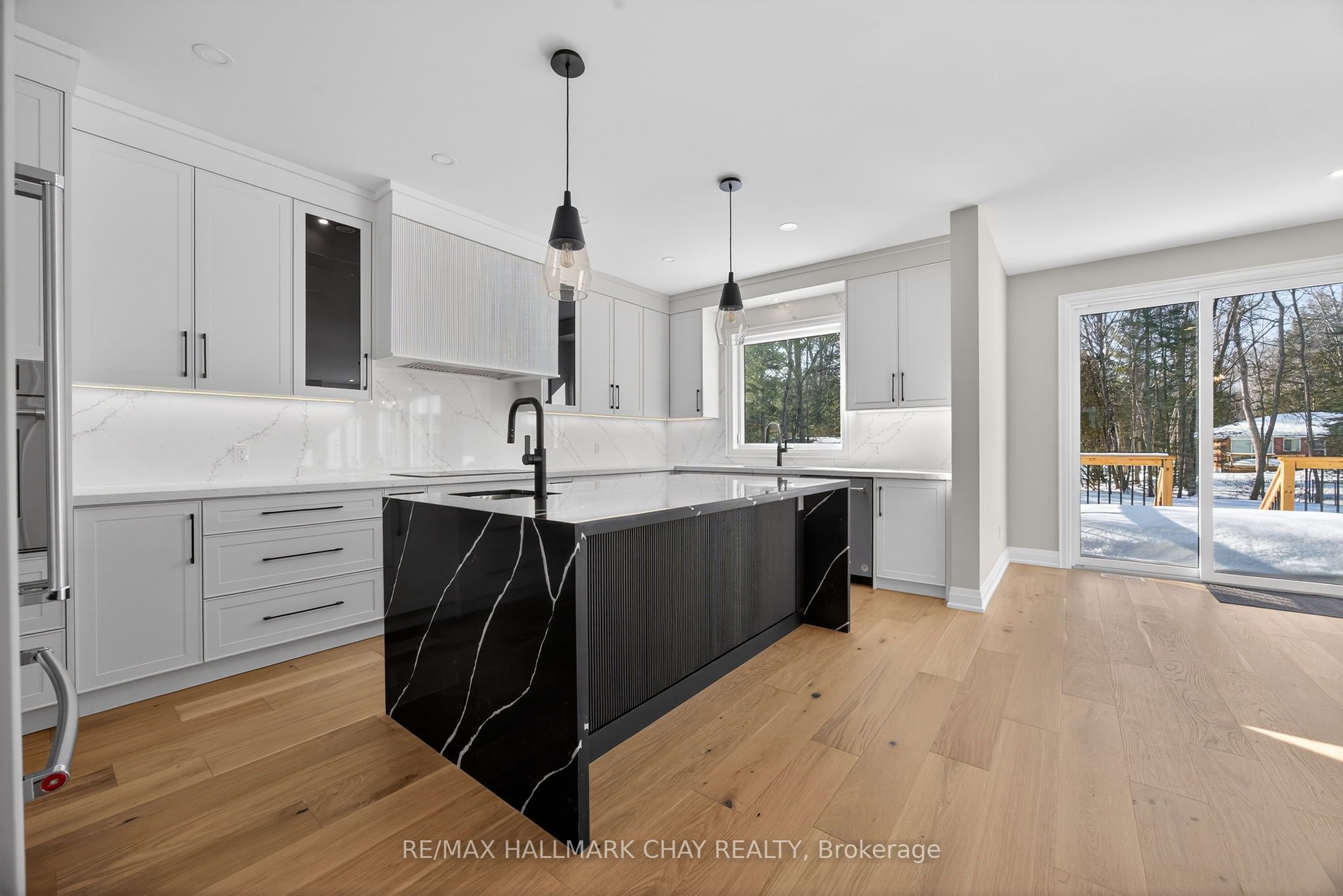 86 37th Street N Property Photo 5
