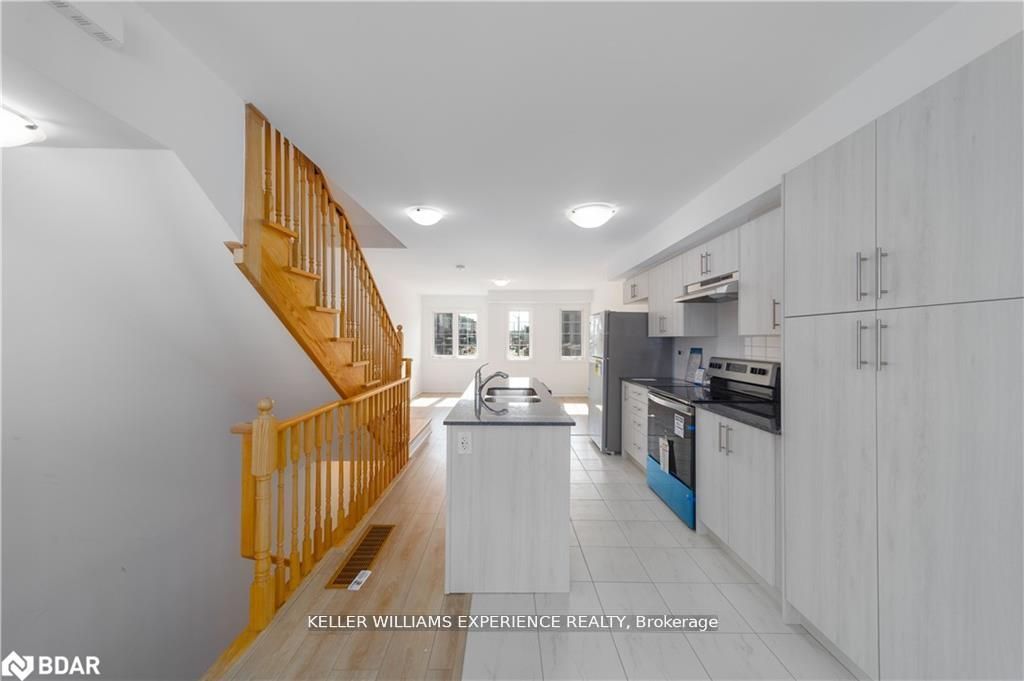 47 Pumpkin Corner Crescent Property Photo 9