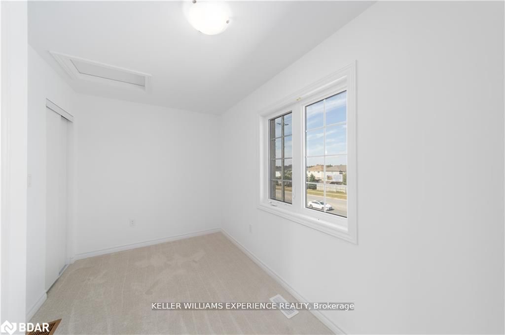 47 Pumpkin Corner Crescent Property Photo 11