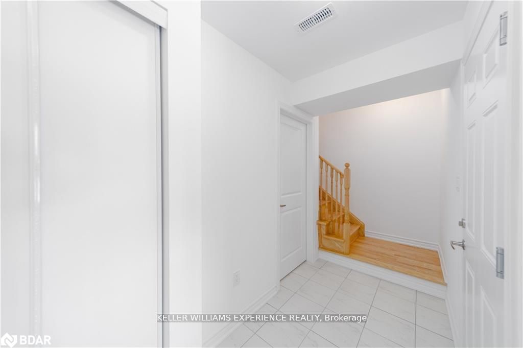 47 Pumpkin Corner Crescent Property Photo 12