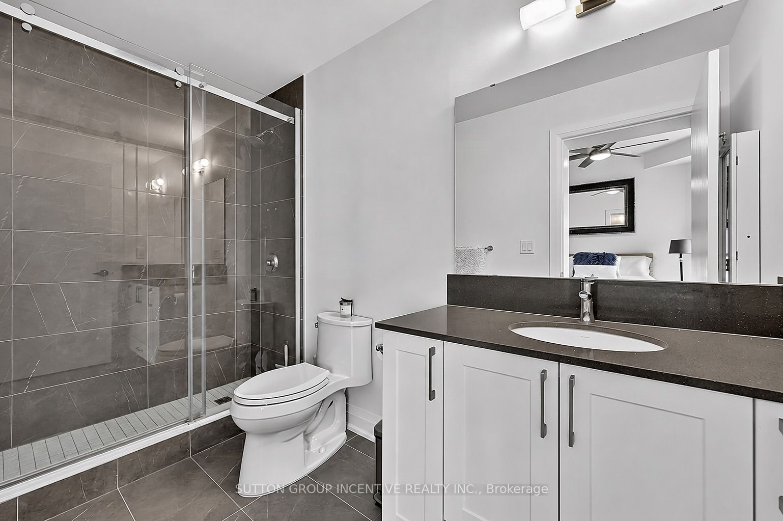 58 Lakeside Terrace 1101 Property Photo 26