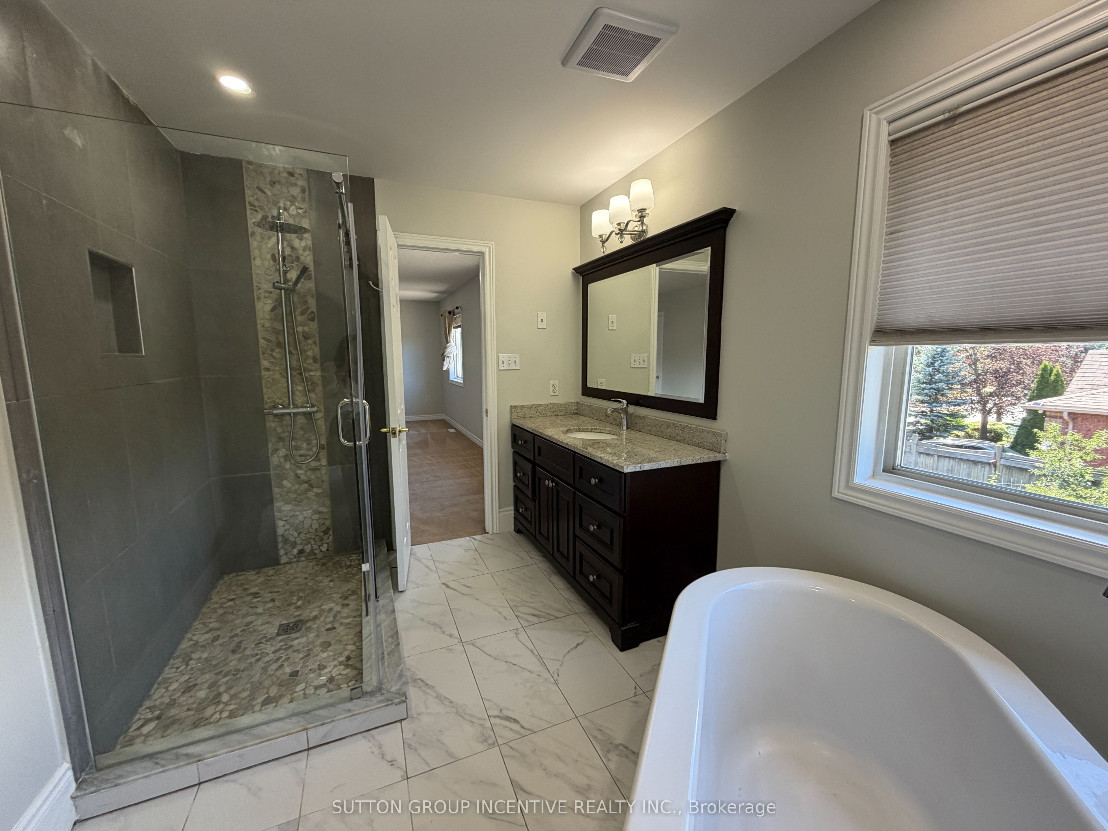 1 Buman Court Property Photo 16