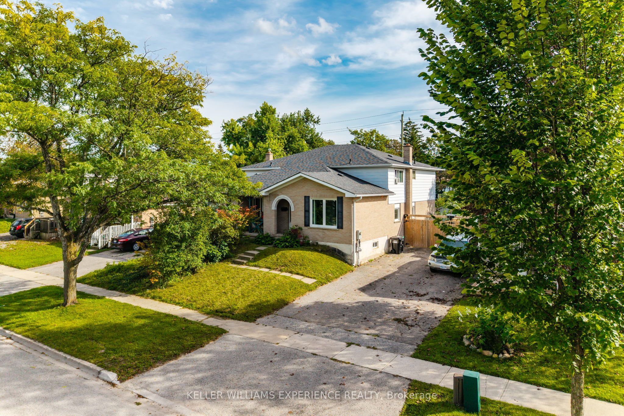 21 B College Crescent Property Photo 1