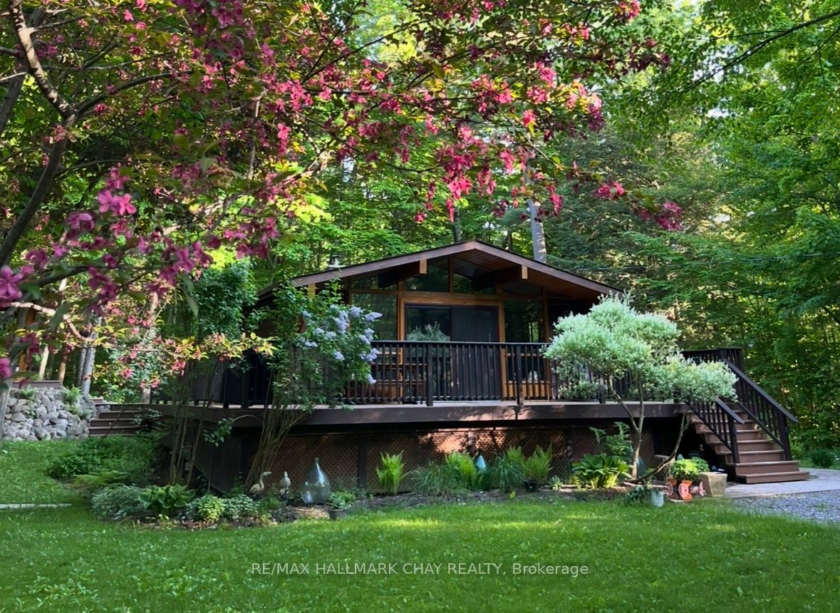 691 Rue Lafontaine Road W Property Photo 1
