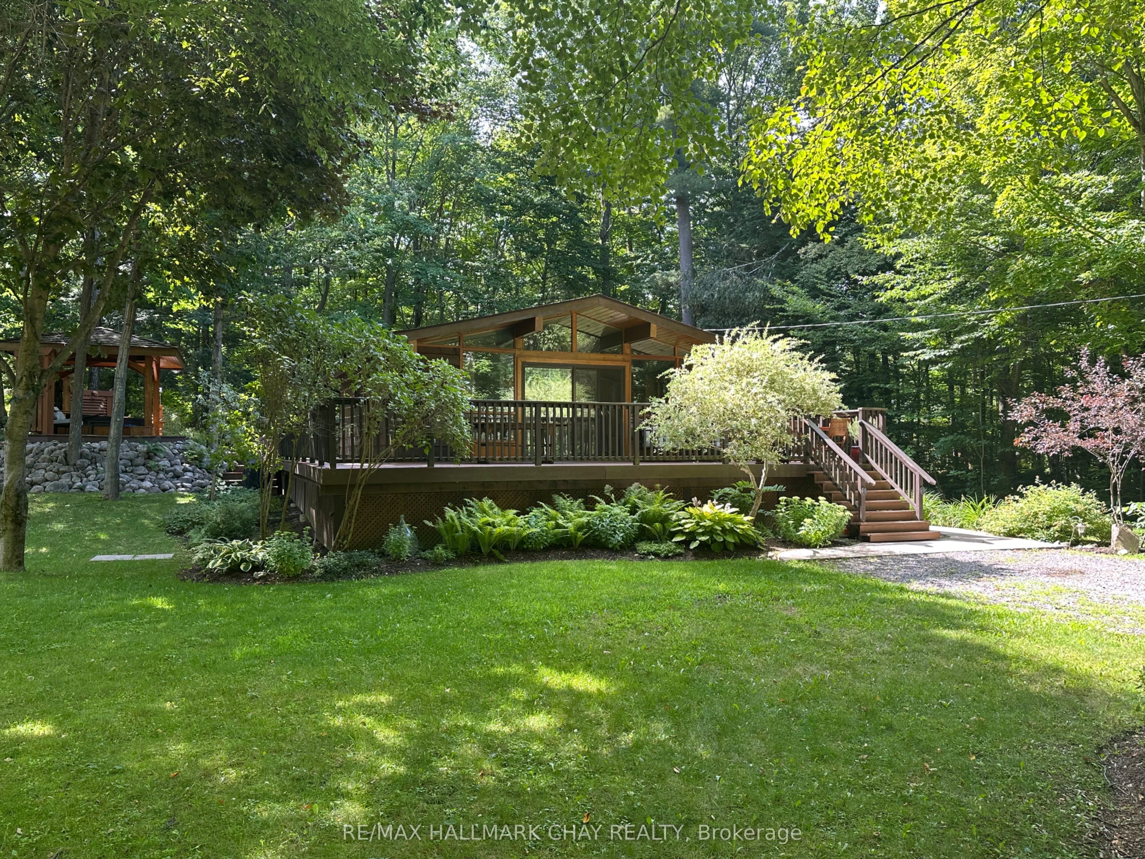 691 Rue Lafontaine Road W Property Photo 3