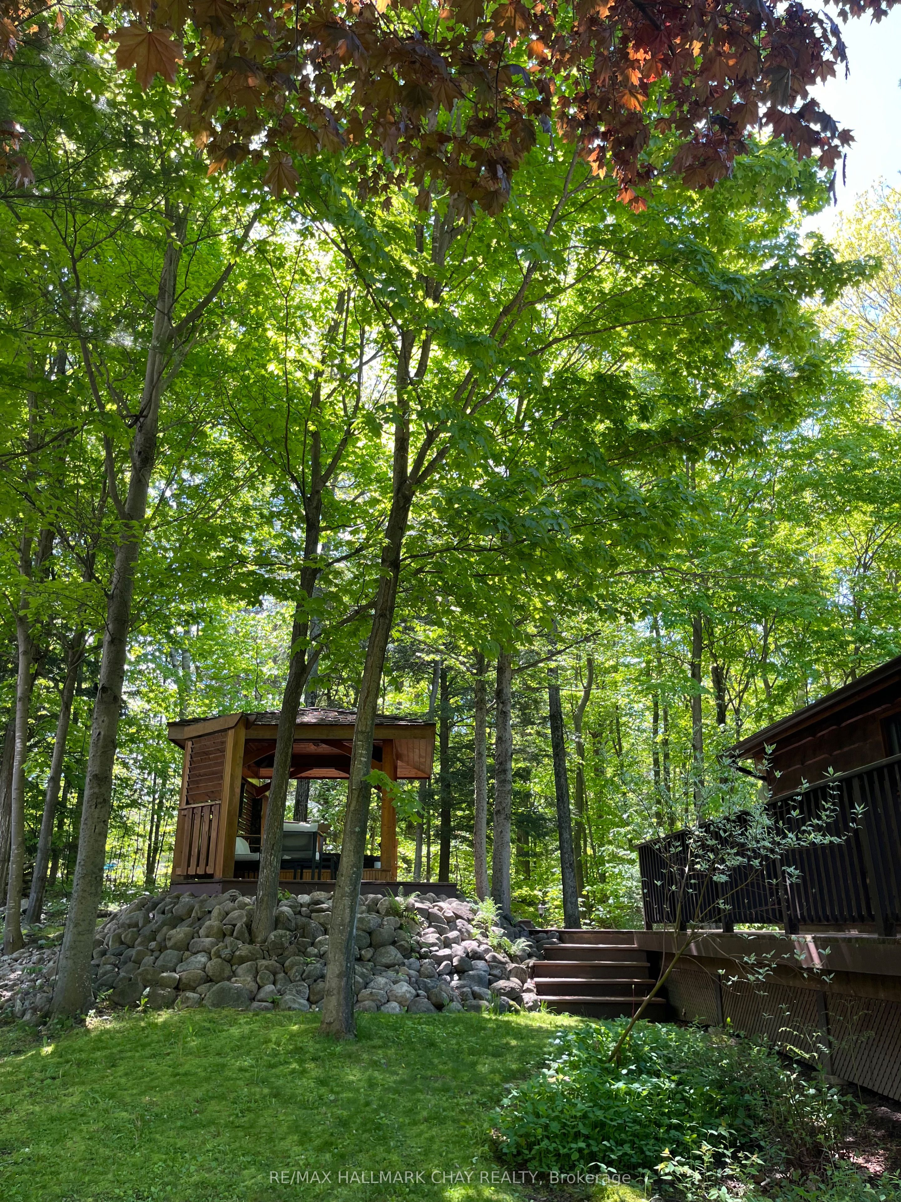 691 Rue Lafontaine Road W Property Photo 8