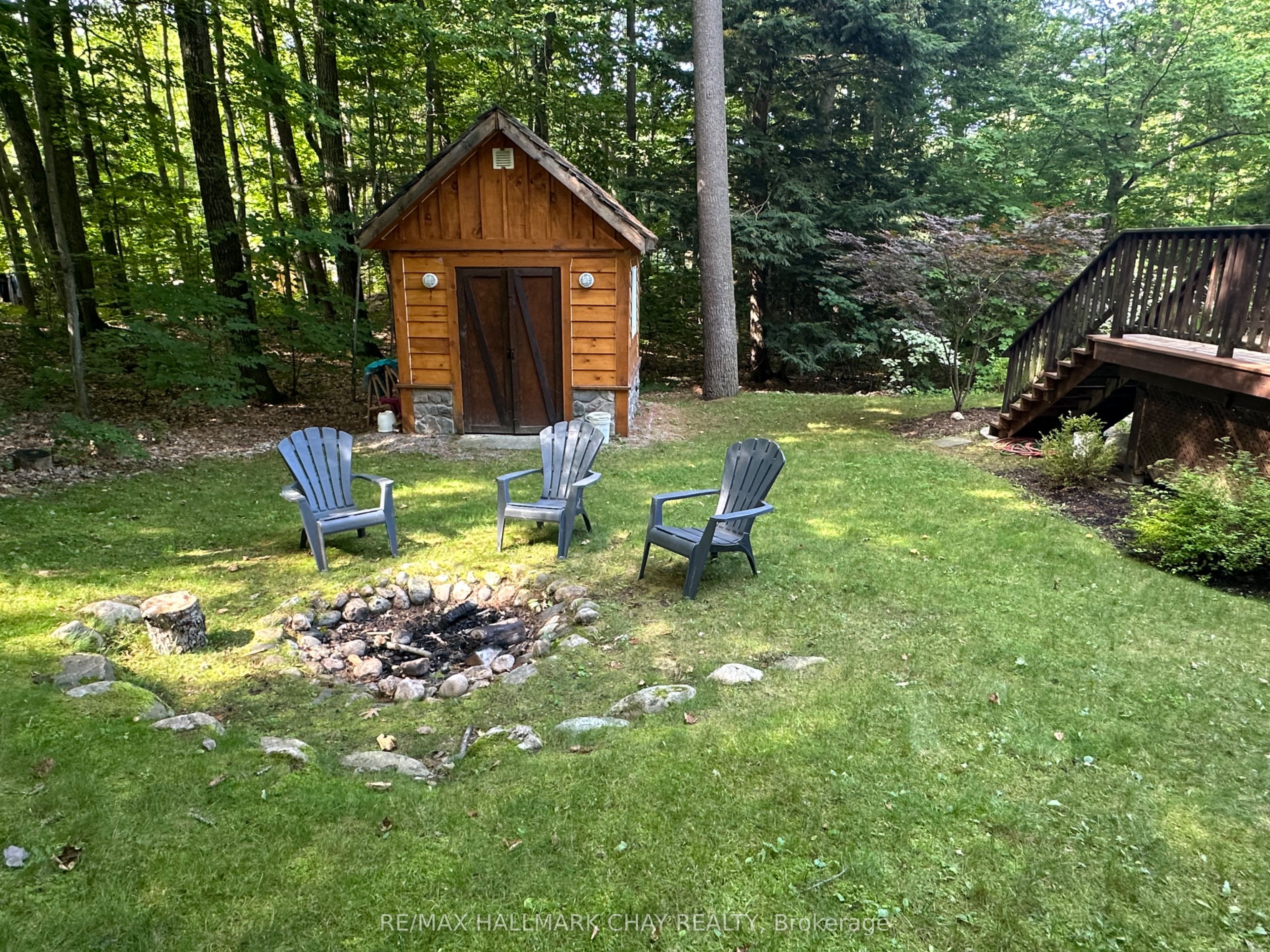 691 Rue Lafontaine Road W Property Photo 12