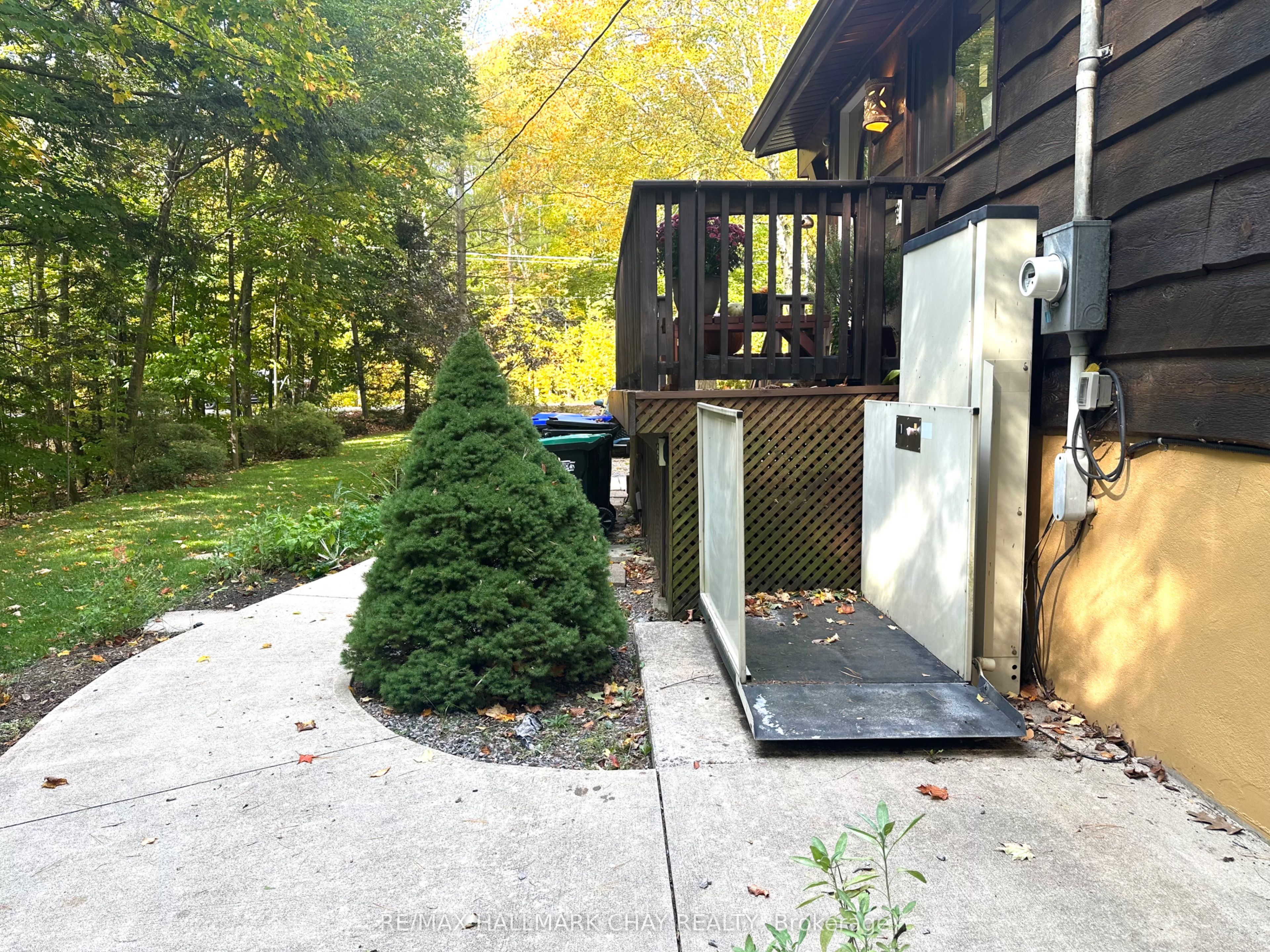 691 Rue Lafontaine Road W Property Photo 30