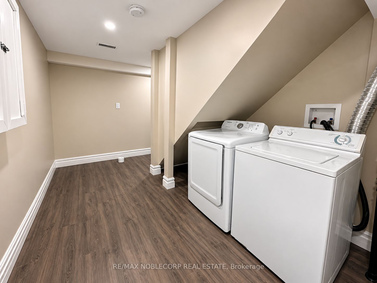 267 Dunsmore Lane Property Photo 17
