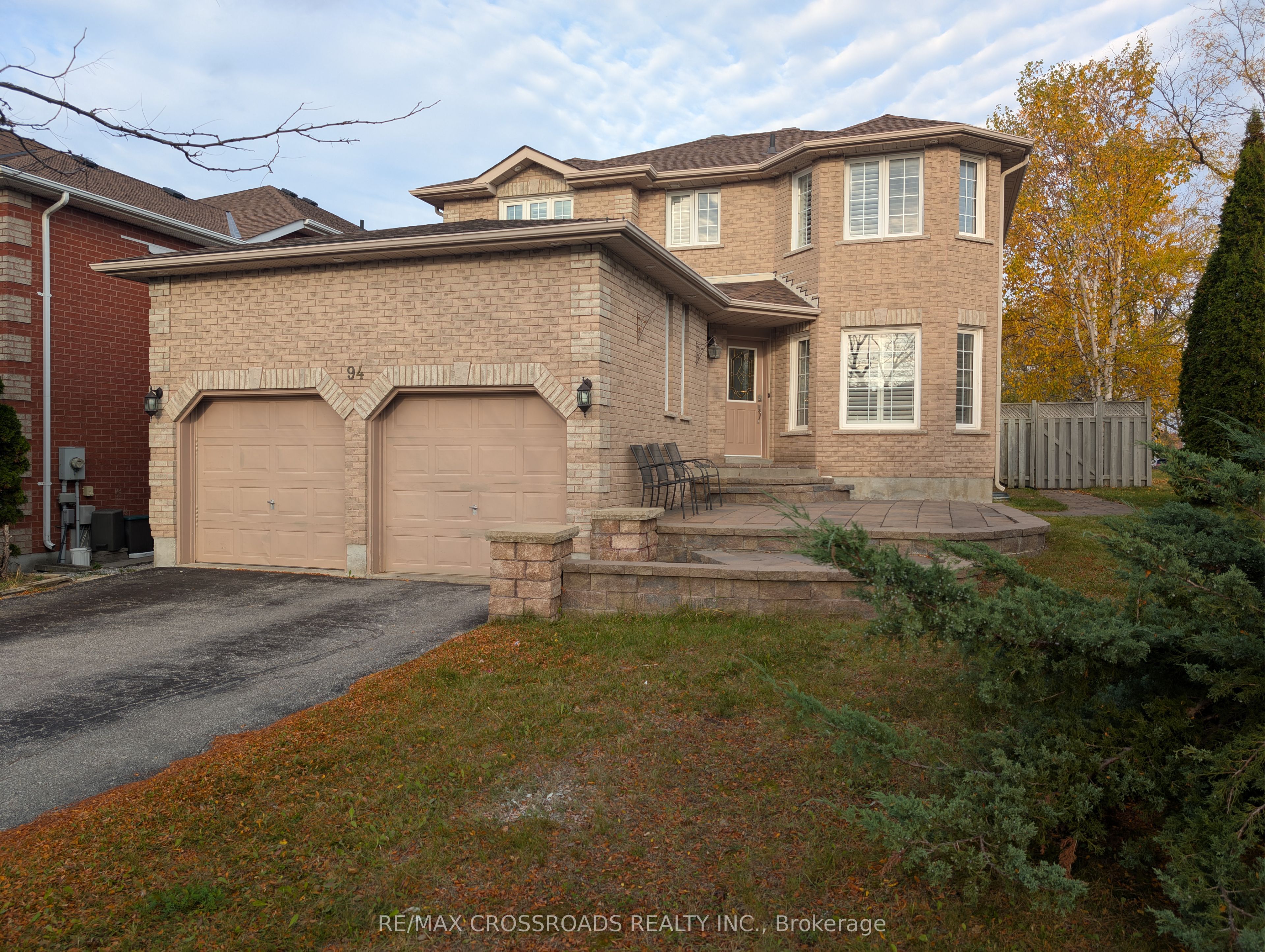 94 Violet Street Property Photo 1