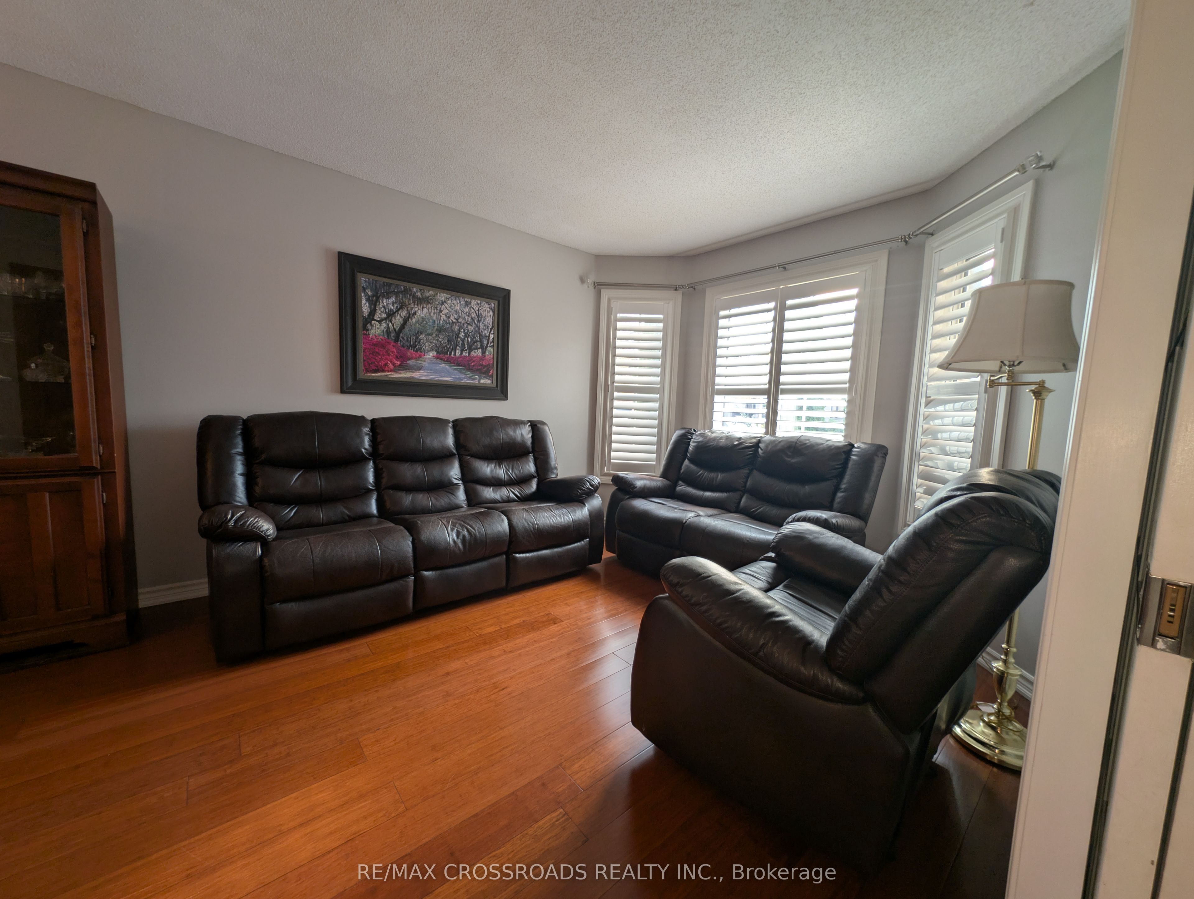 94 Violet Street Property Photo 6