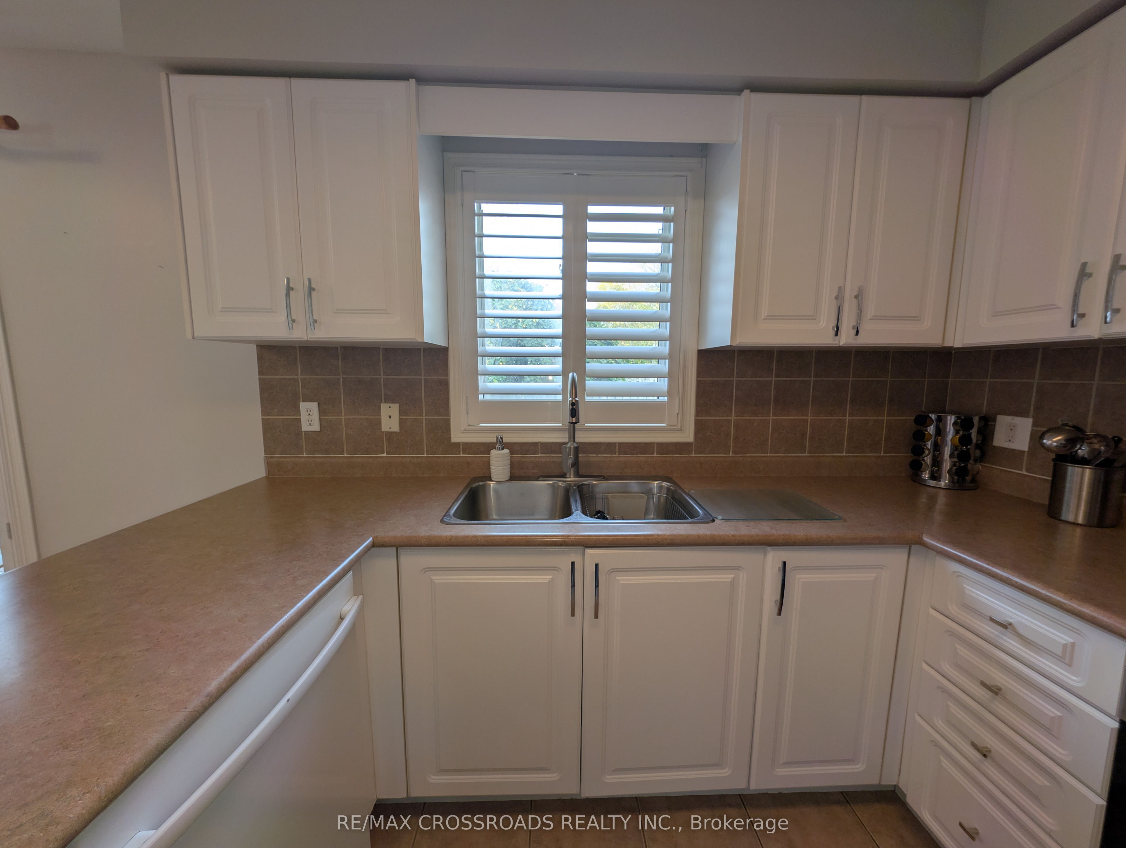 94 Violet Street Property Photo 15