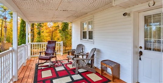 646 River Road E Property Photo 3