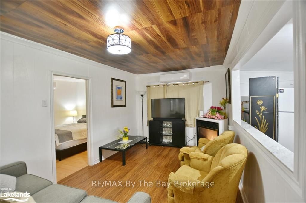 646 River Road E Property Photo 10