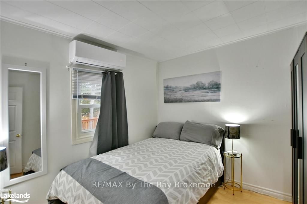 646 River Road E Property Photo 24