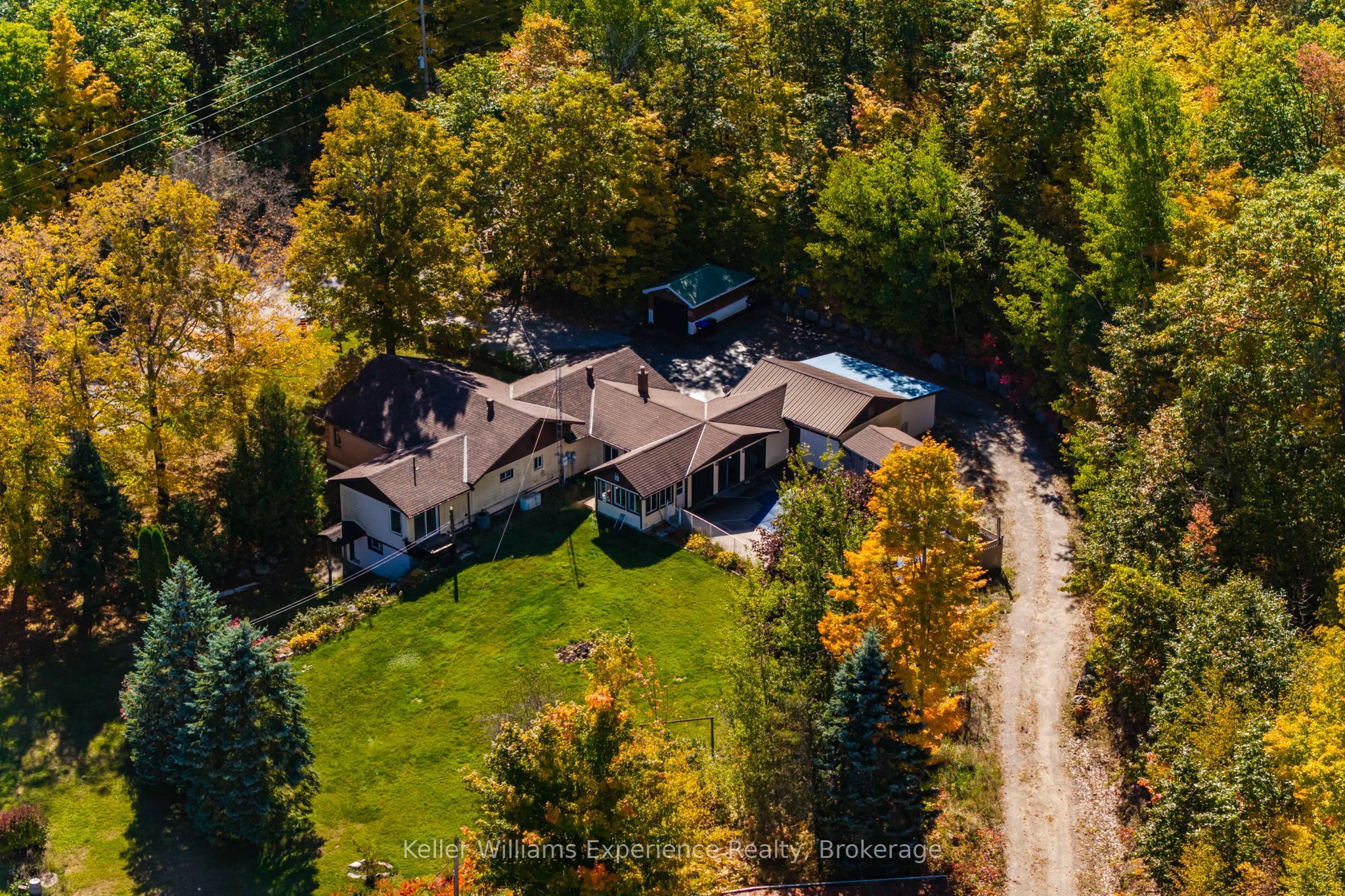 900 Champlain Road Property Photo 4