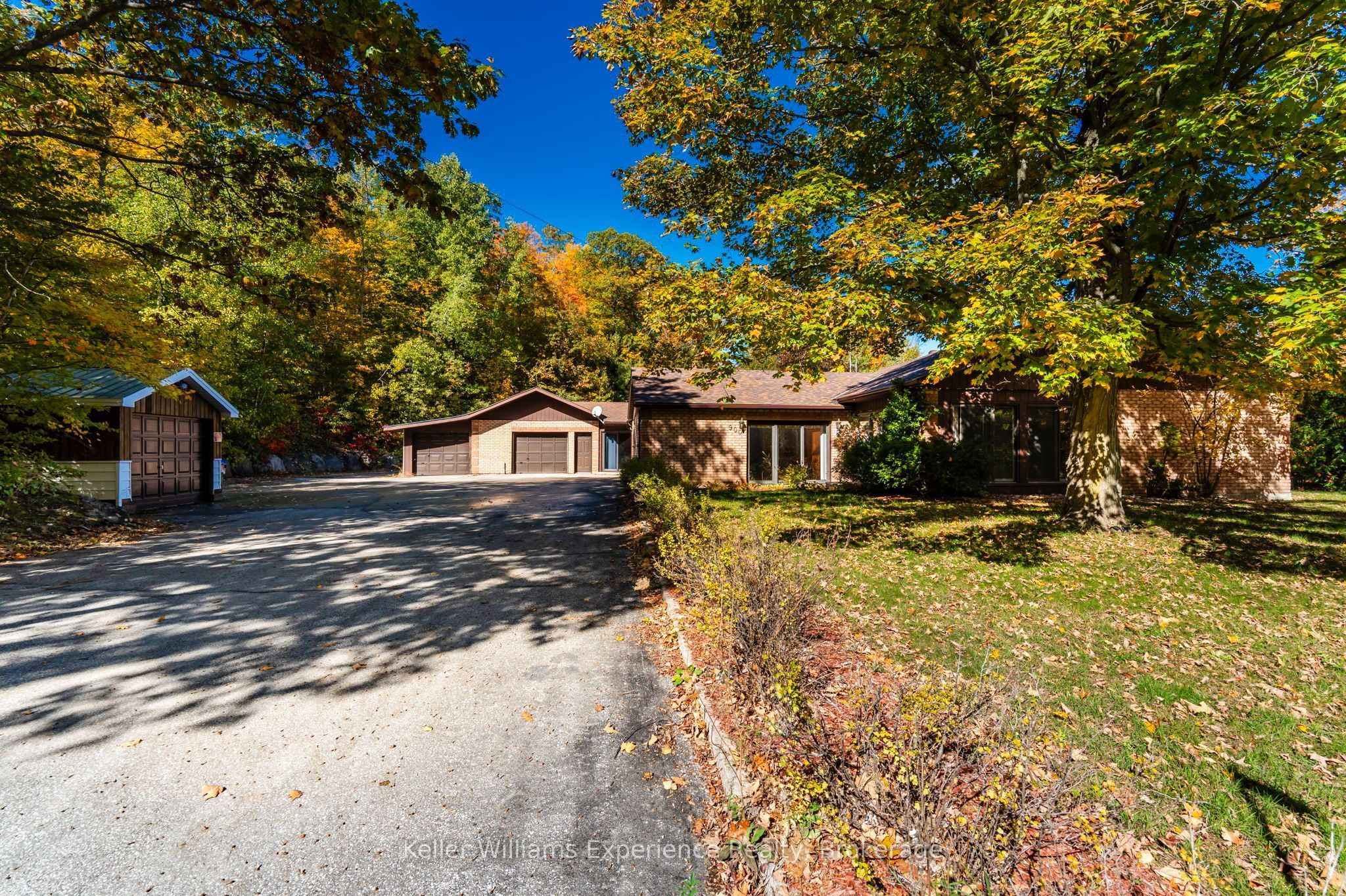 900 Champlain Road Property Photo 6