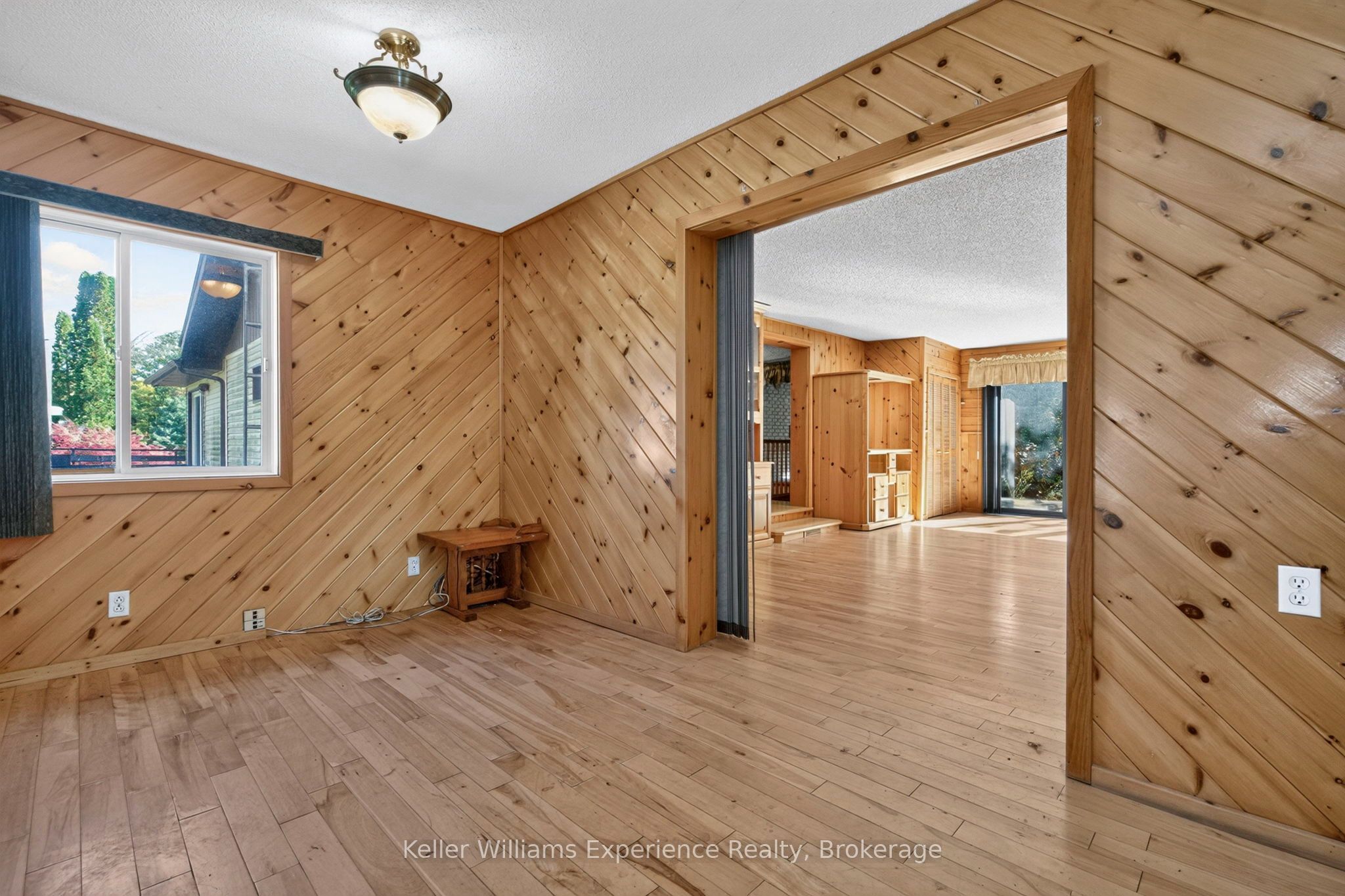 900 Champlain Road Property Photo 21