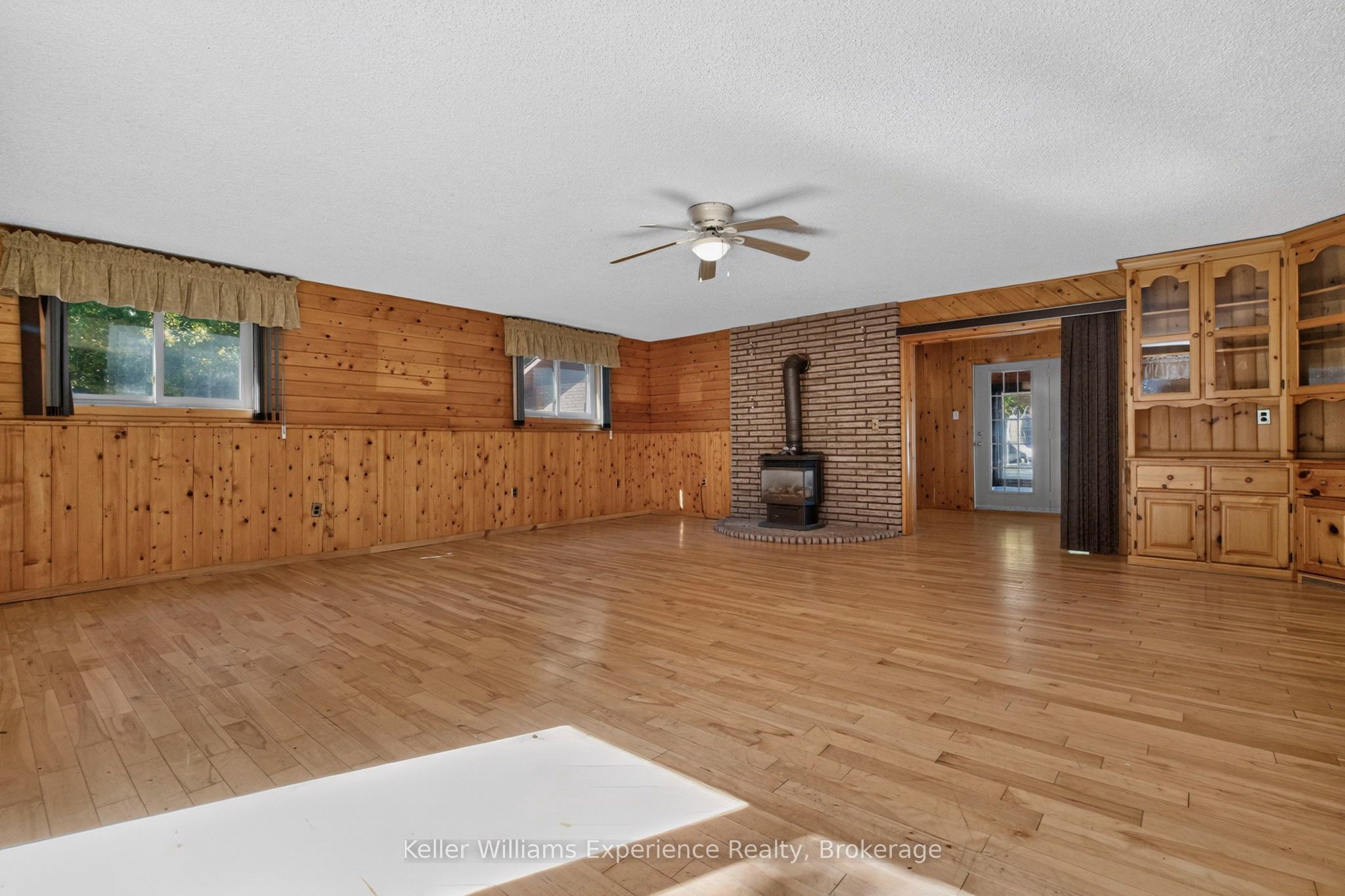 900 Champlain Road Property Photo 25