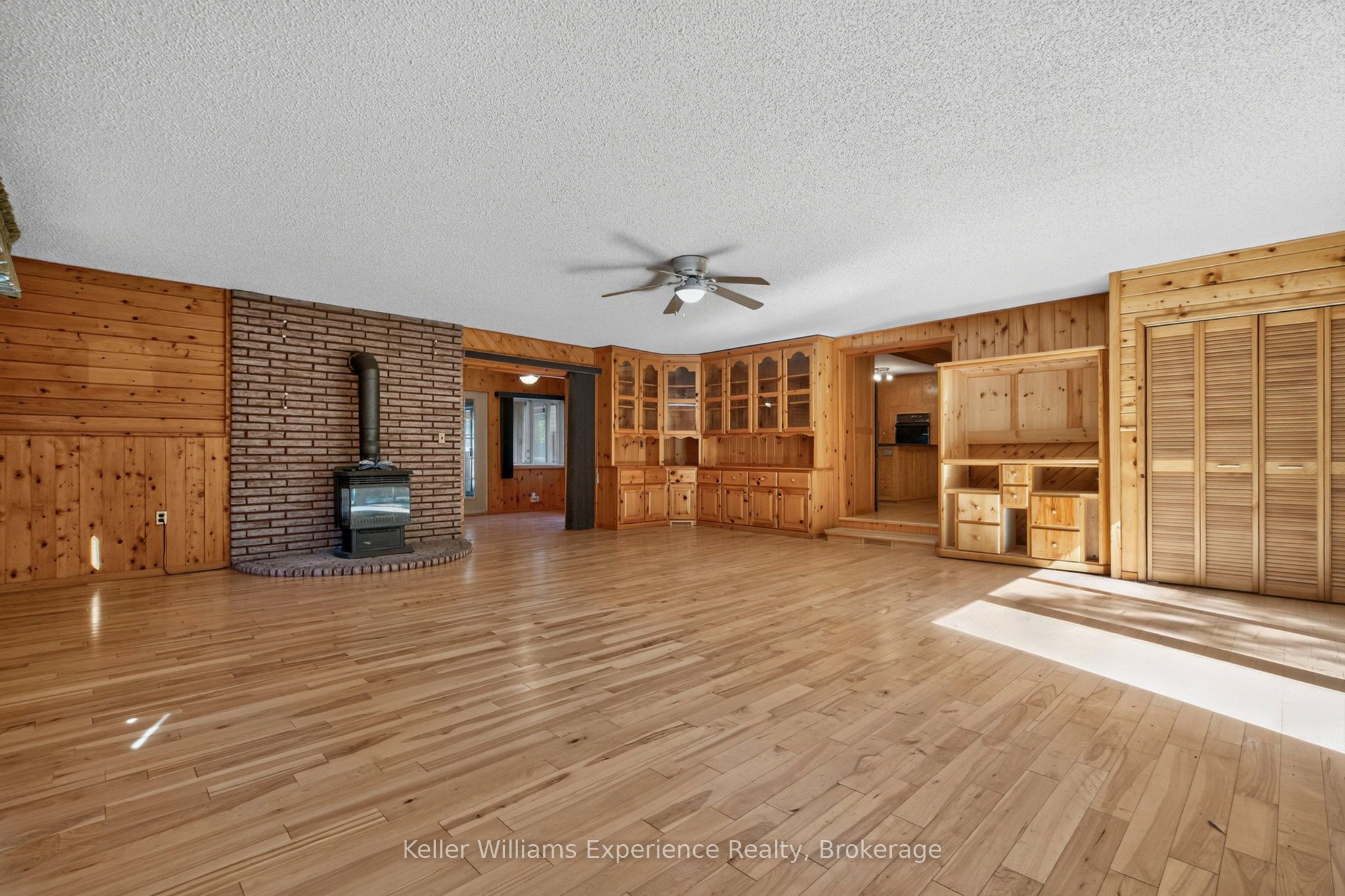900 Champlain Road Property Photo 26