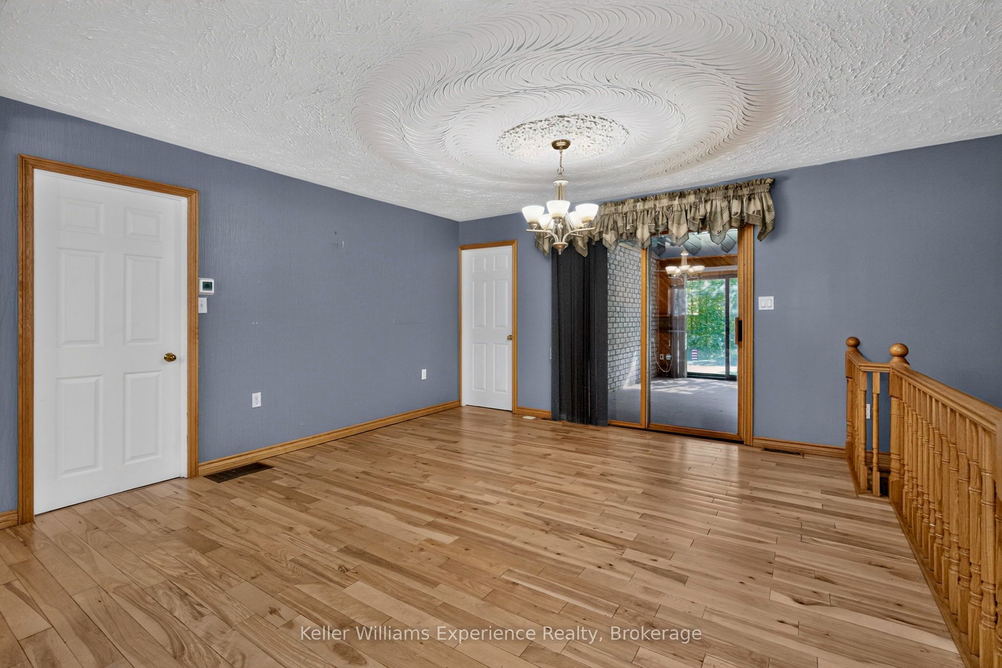 900 Champlain Road Property Photo 33