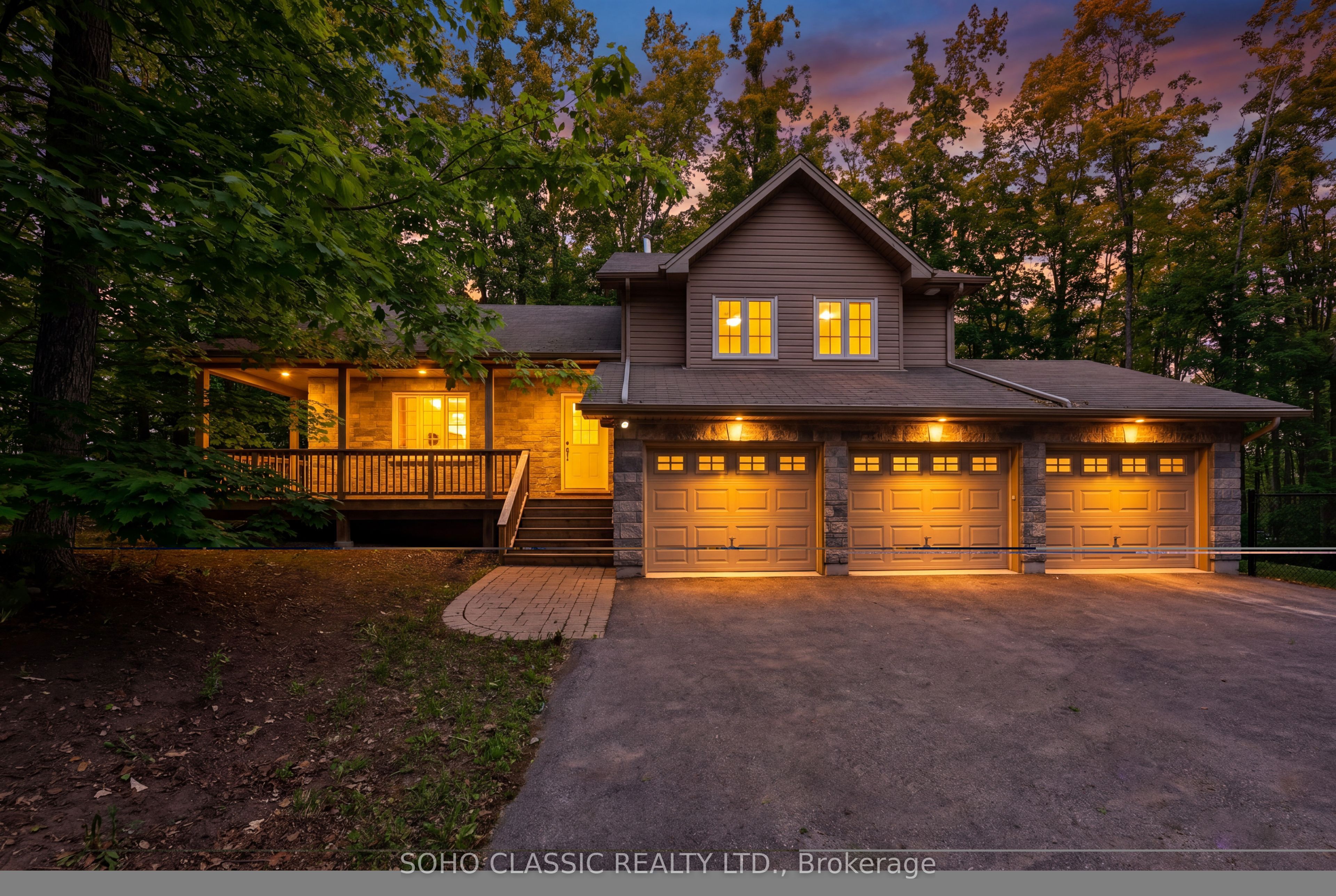 16 Oneida Avenue Property Photo 2