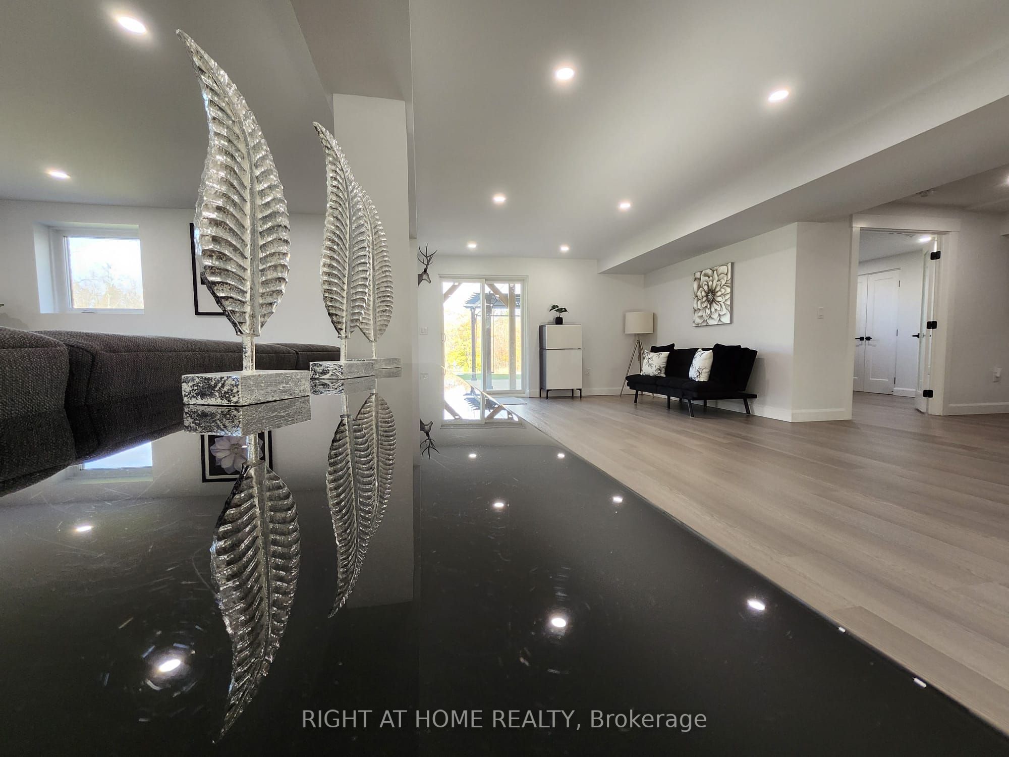 84 Diamond Valley Drive Property Photo 33