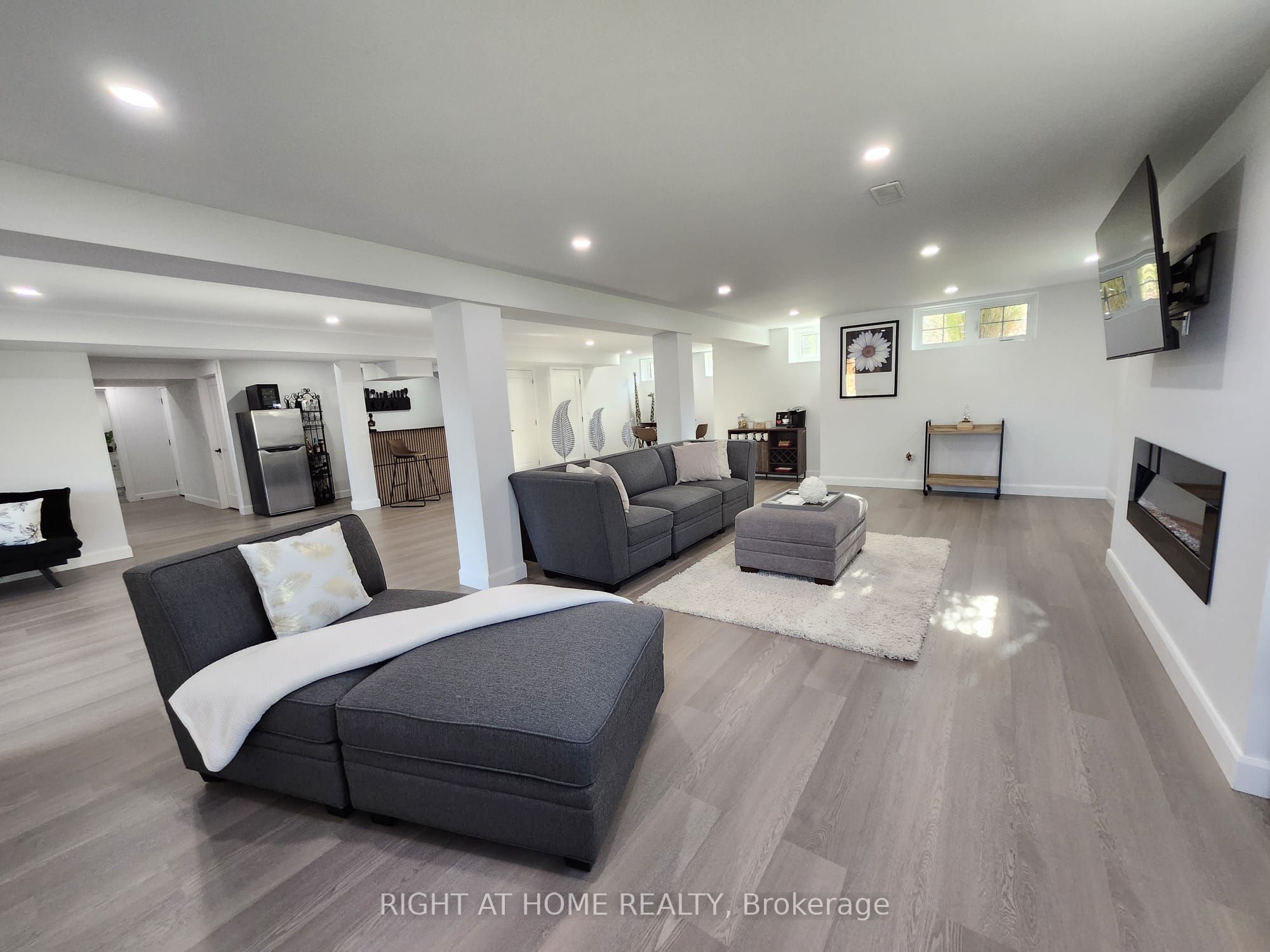 84 Diamond Valley Drive Property Photo 35