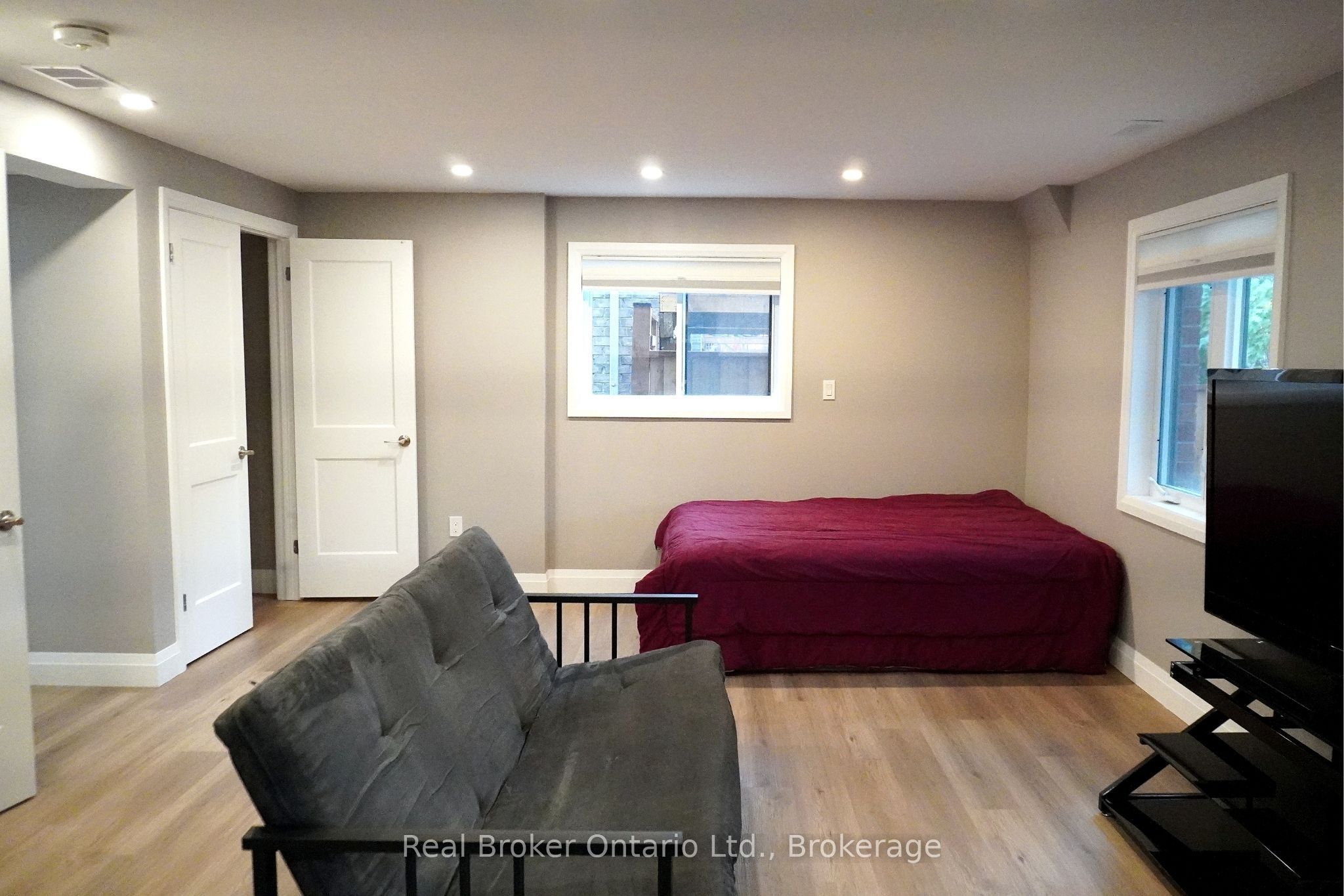 1009 Wright Drive Lower Unit Property Photo 5
