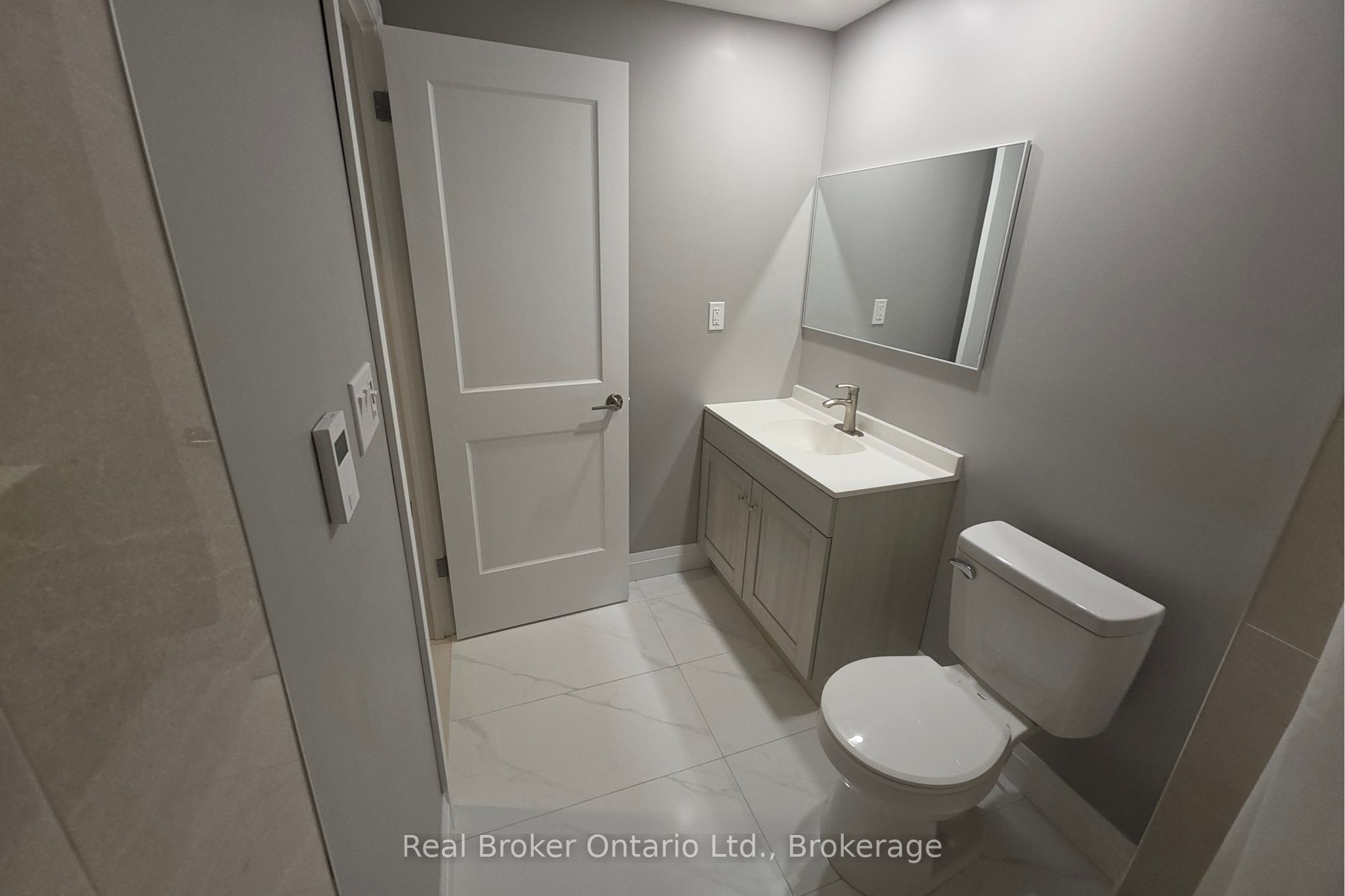1009 Wright Drive Lower Unit Property Photo 8