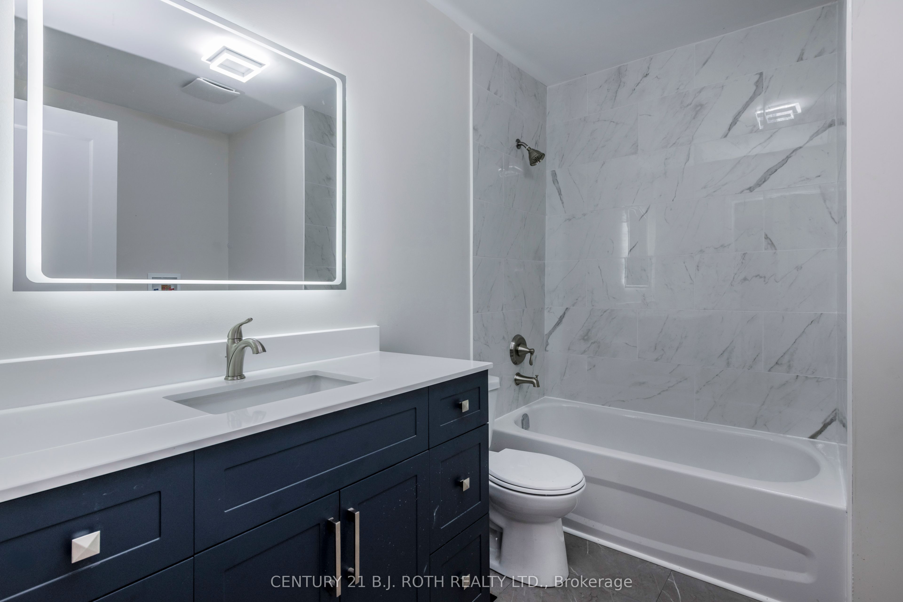 51 James Street E Property Photo 20