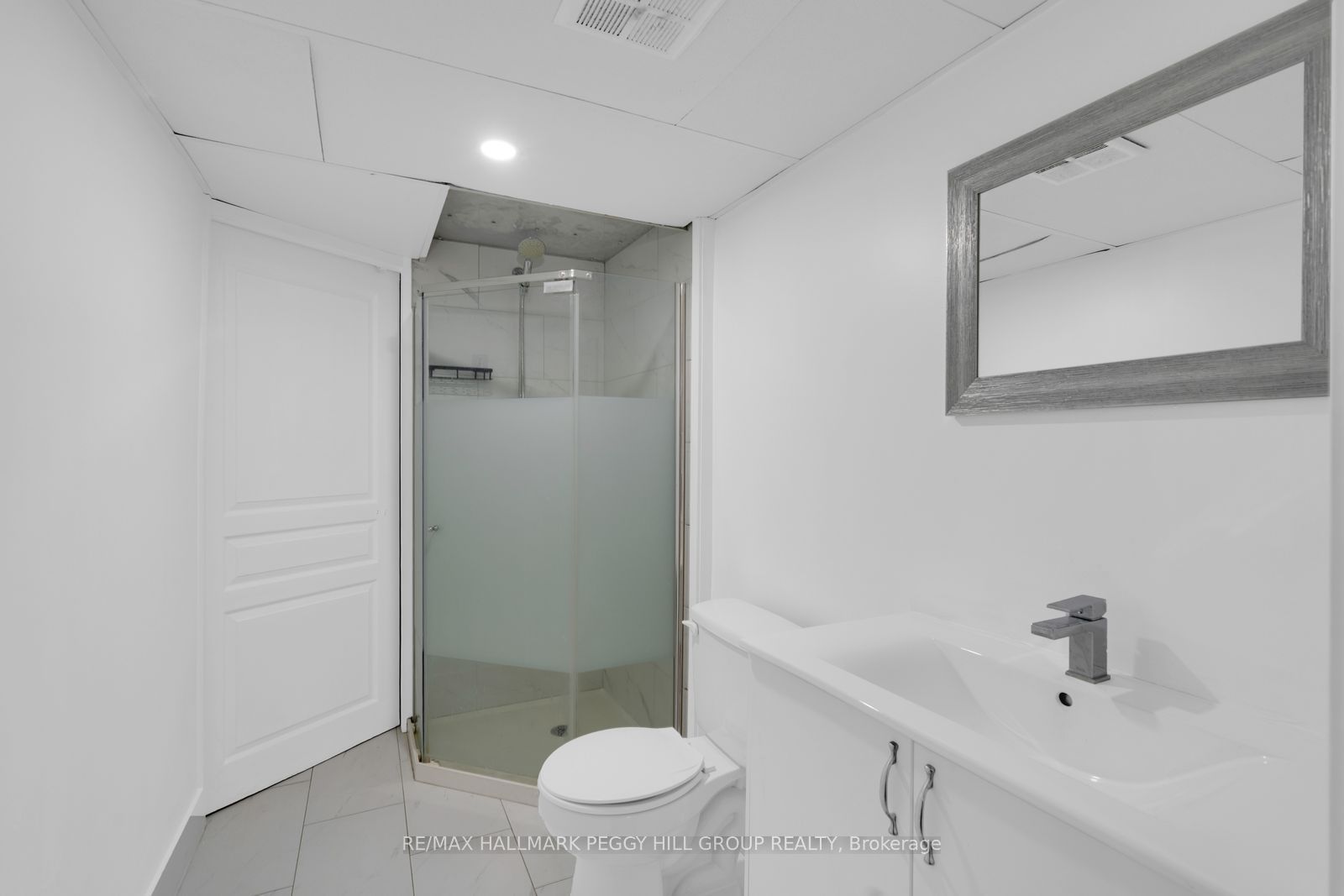 30 Golfdale Road Property Photo 12