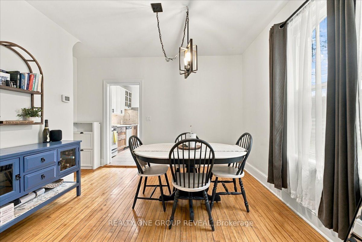 27 Ross Street Property Photo 11
