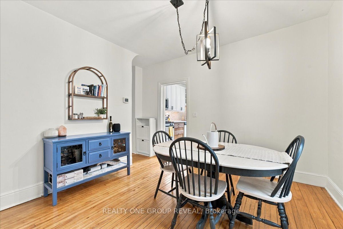 27 Ross Street Property Photo 12