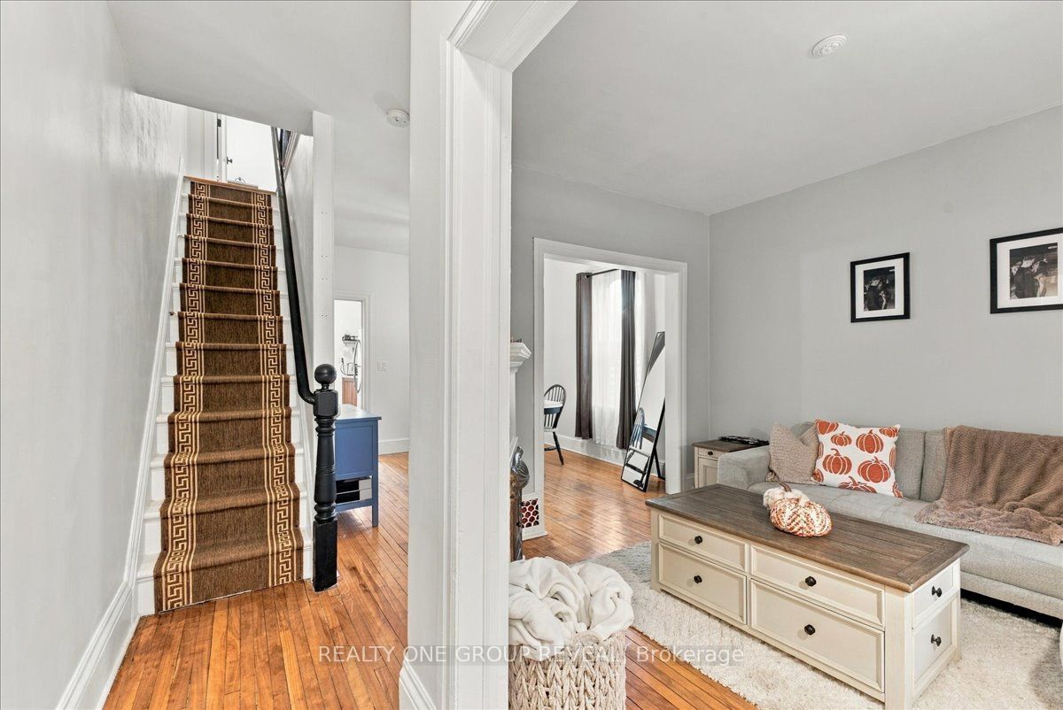 27 Ross Street Property Photo 20