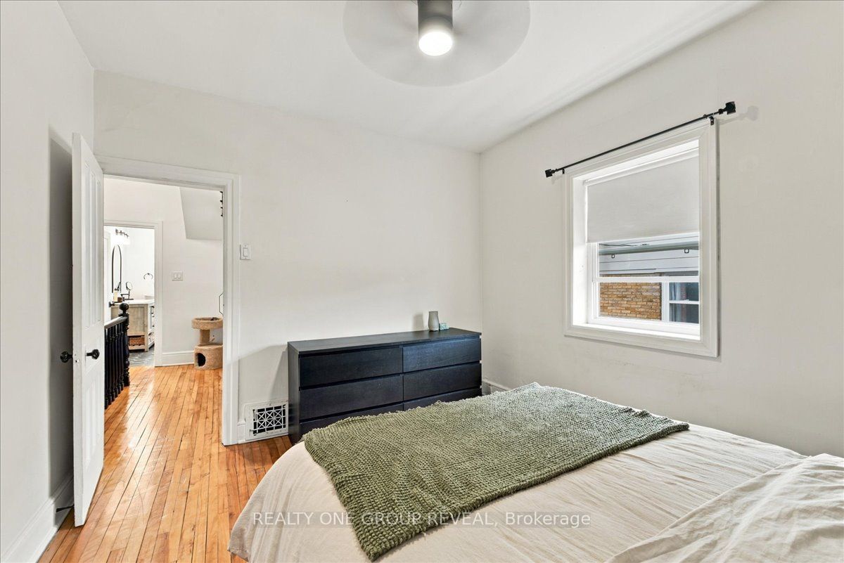 27 Ross Street Property Photo 25