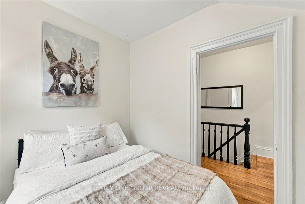 27 Ross Street Property Photo 29