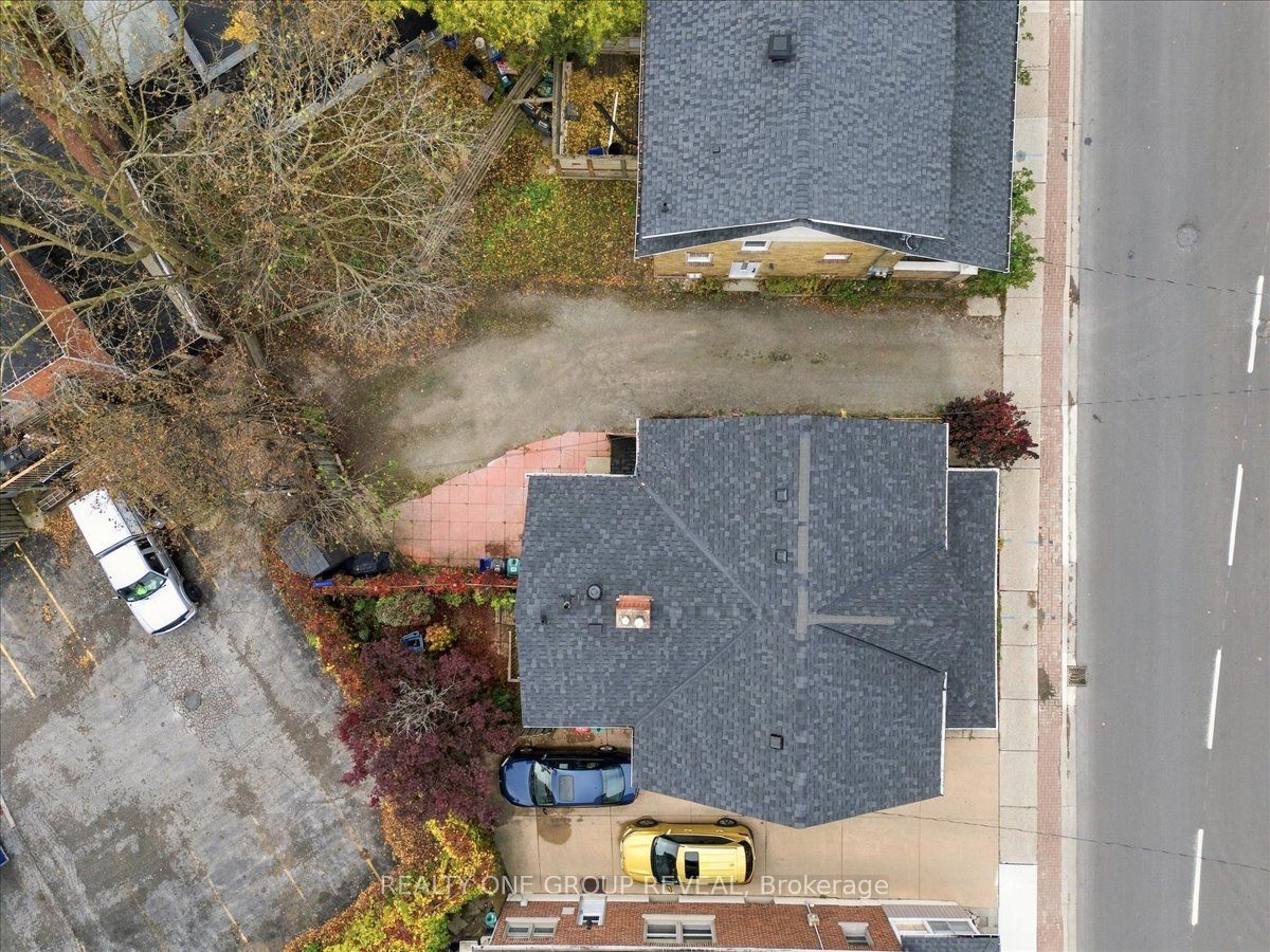 27 Ross Street Property Photo 40