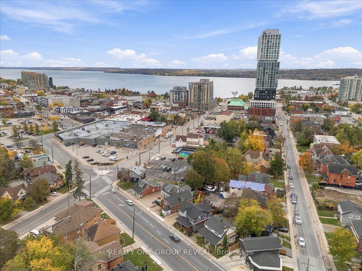 27 Ross Street Property Photo 42