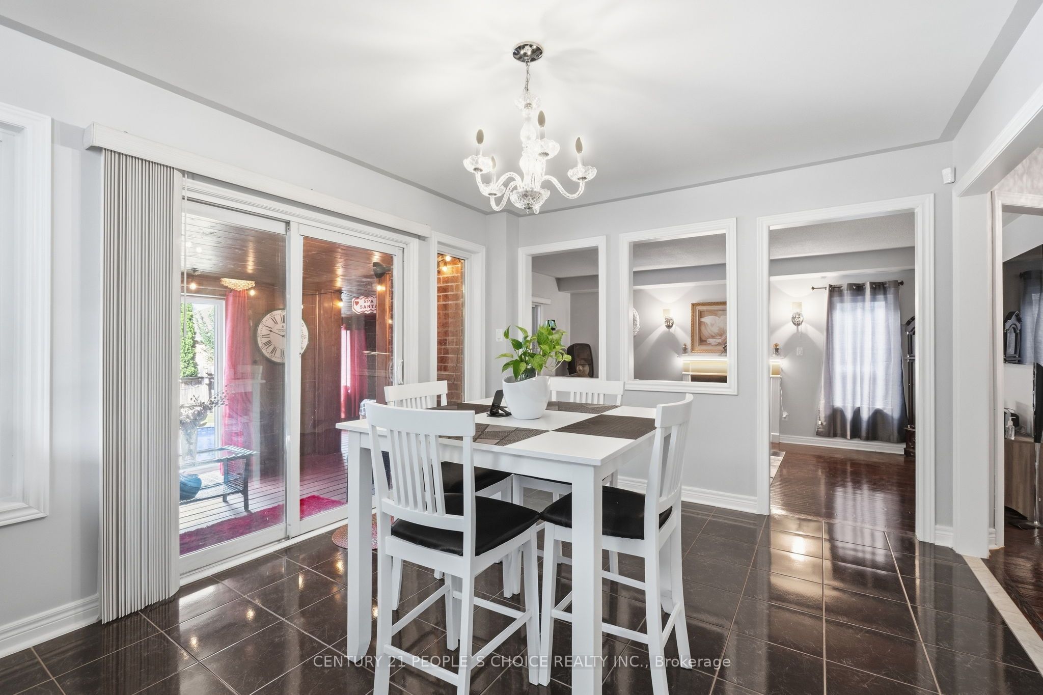 4 Imperial Crown Lane Property Photo 18