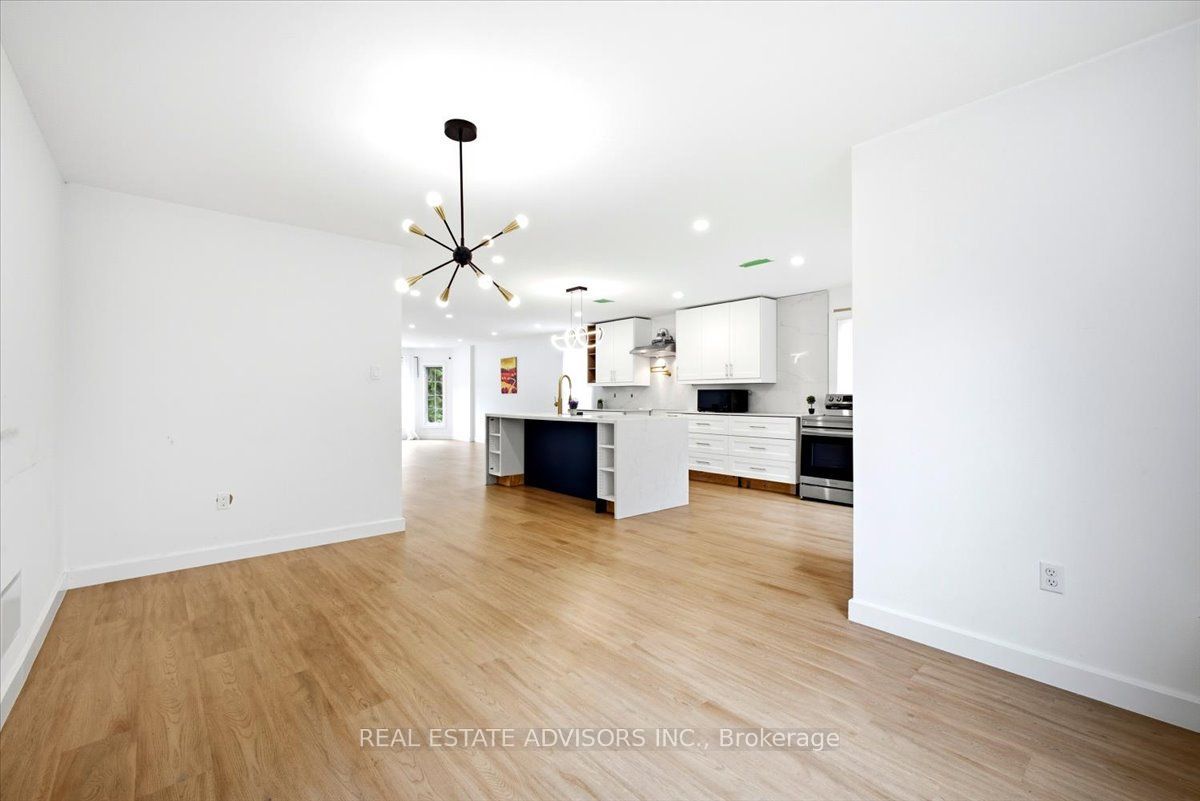 64 Acorn Crescent Property Photo 19