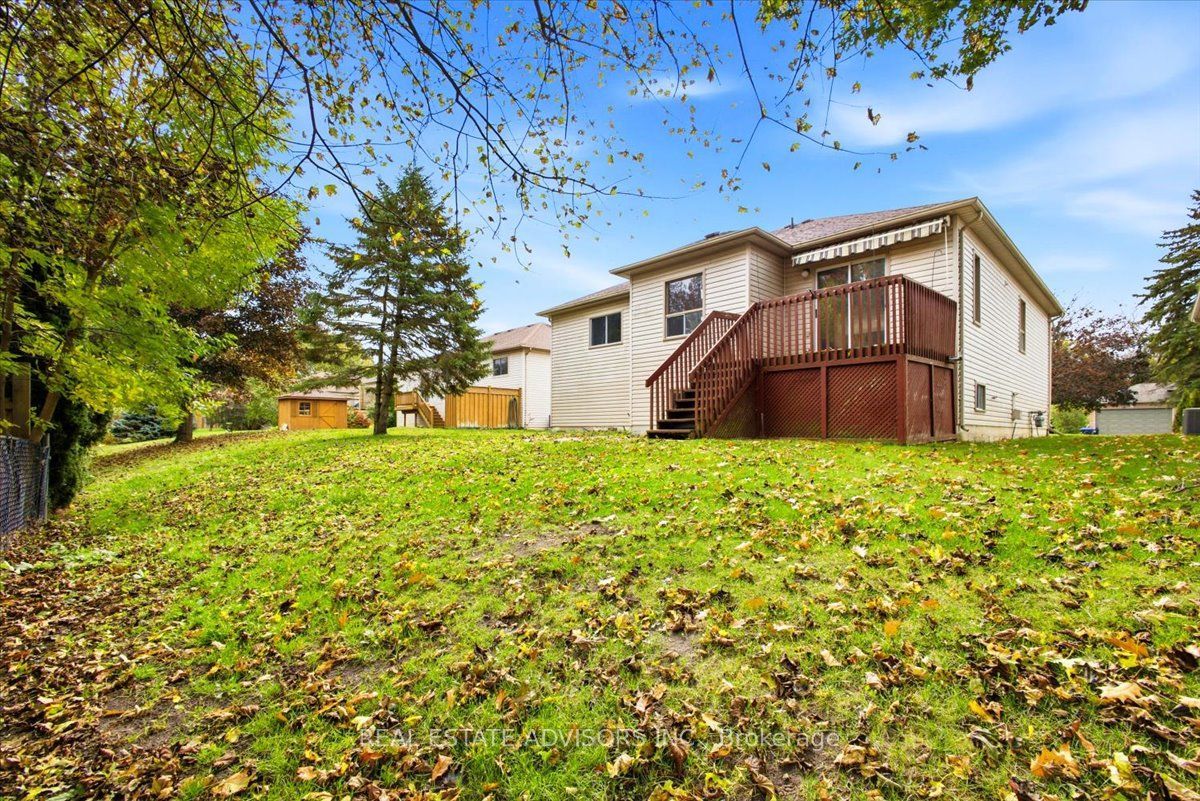 64 Acorn Crescent Property Photo 39