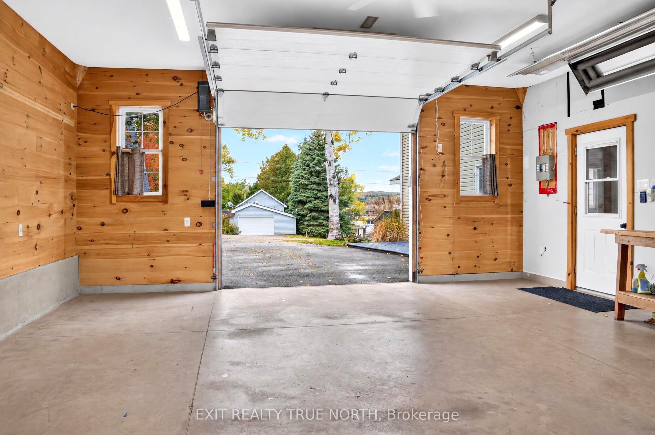 17 Peel Street Property Photo 3