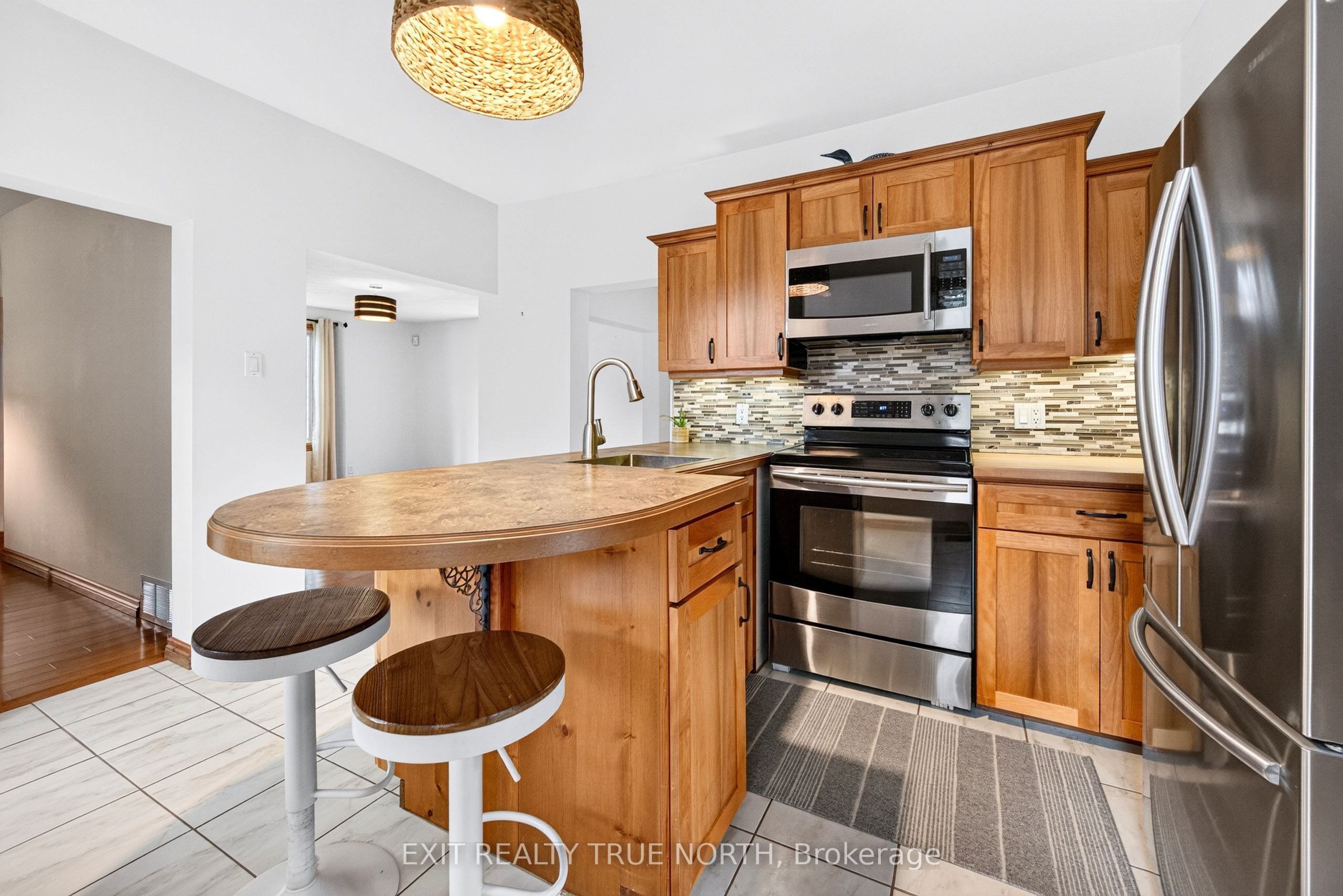 17 Peel Street Property Photo 9