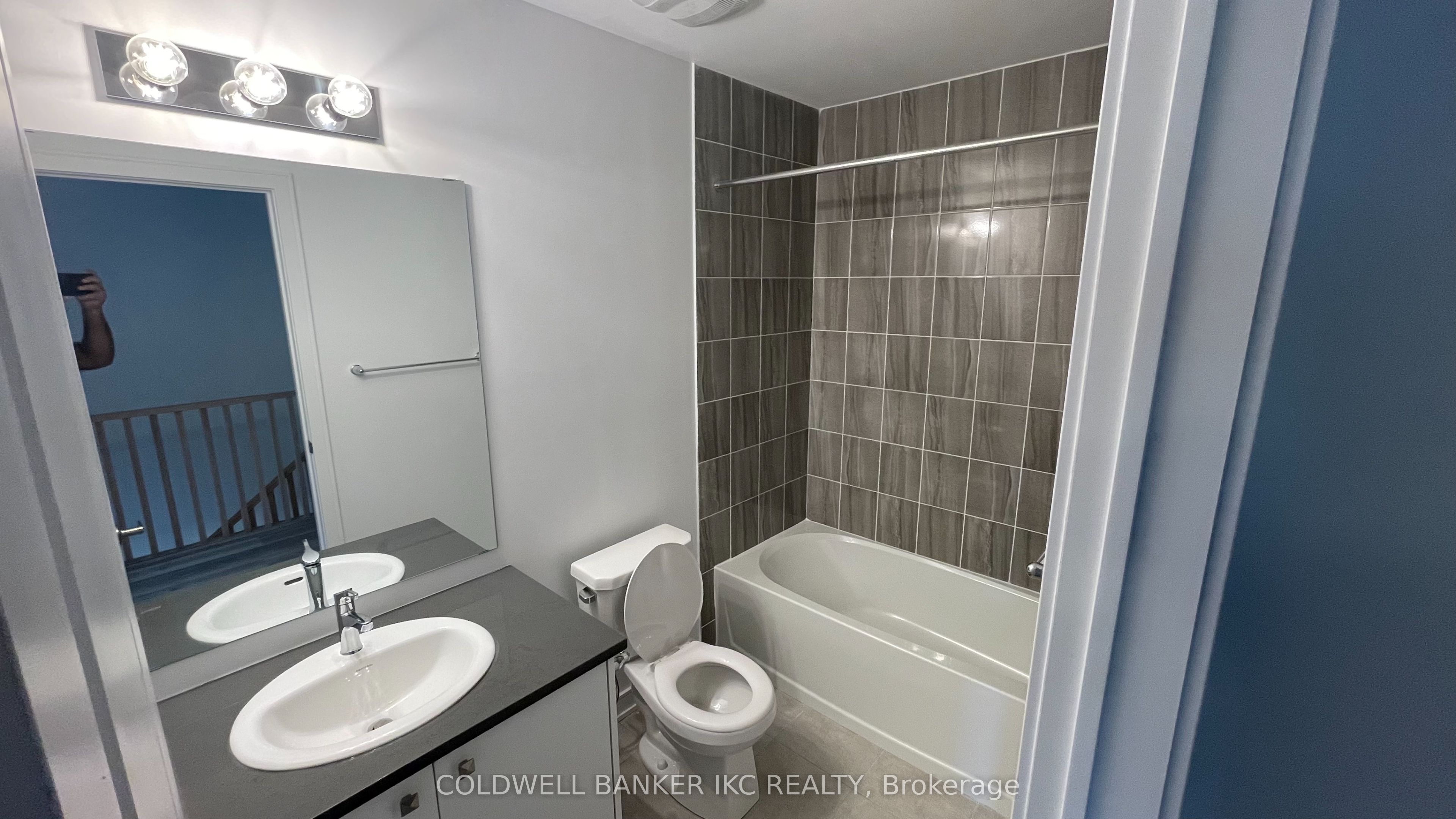 54 Red Maple Lane Property Photo 13