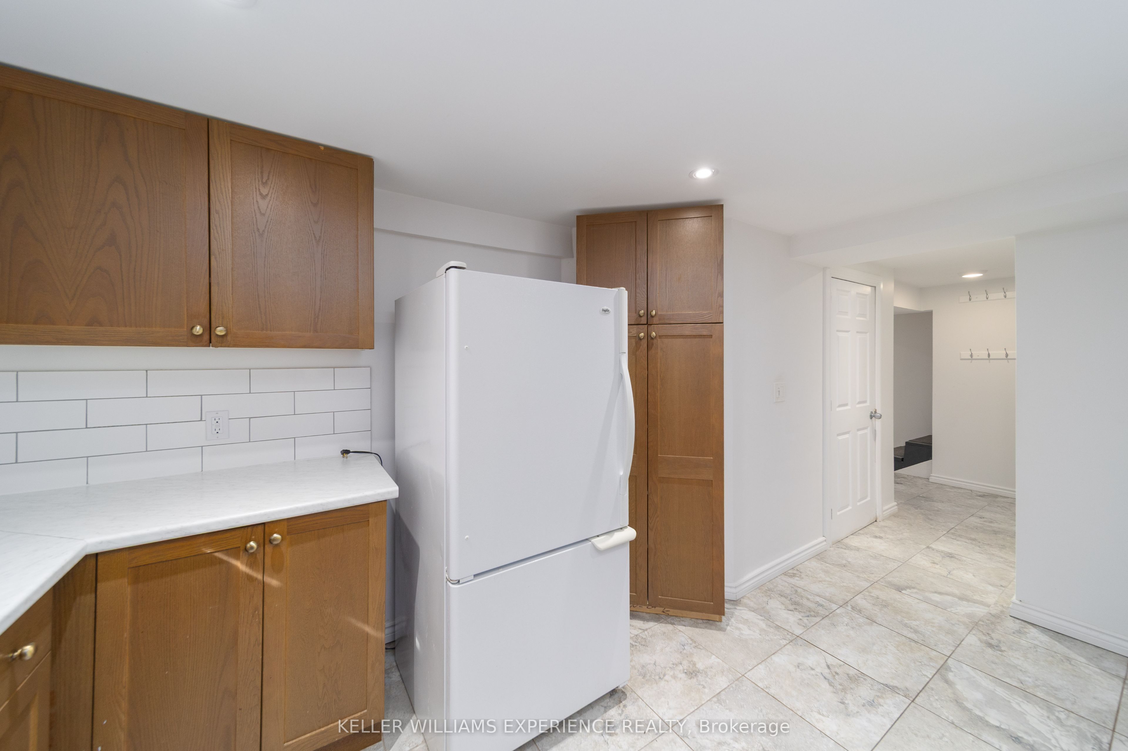 470 High Street Bsmt Property Photo 13