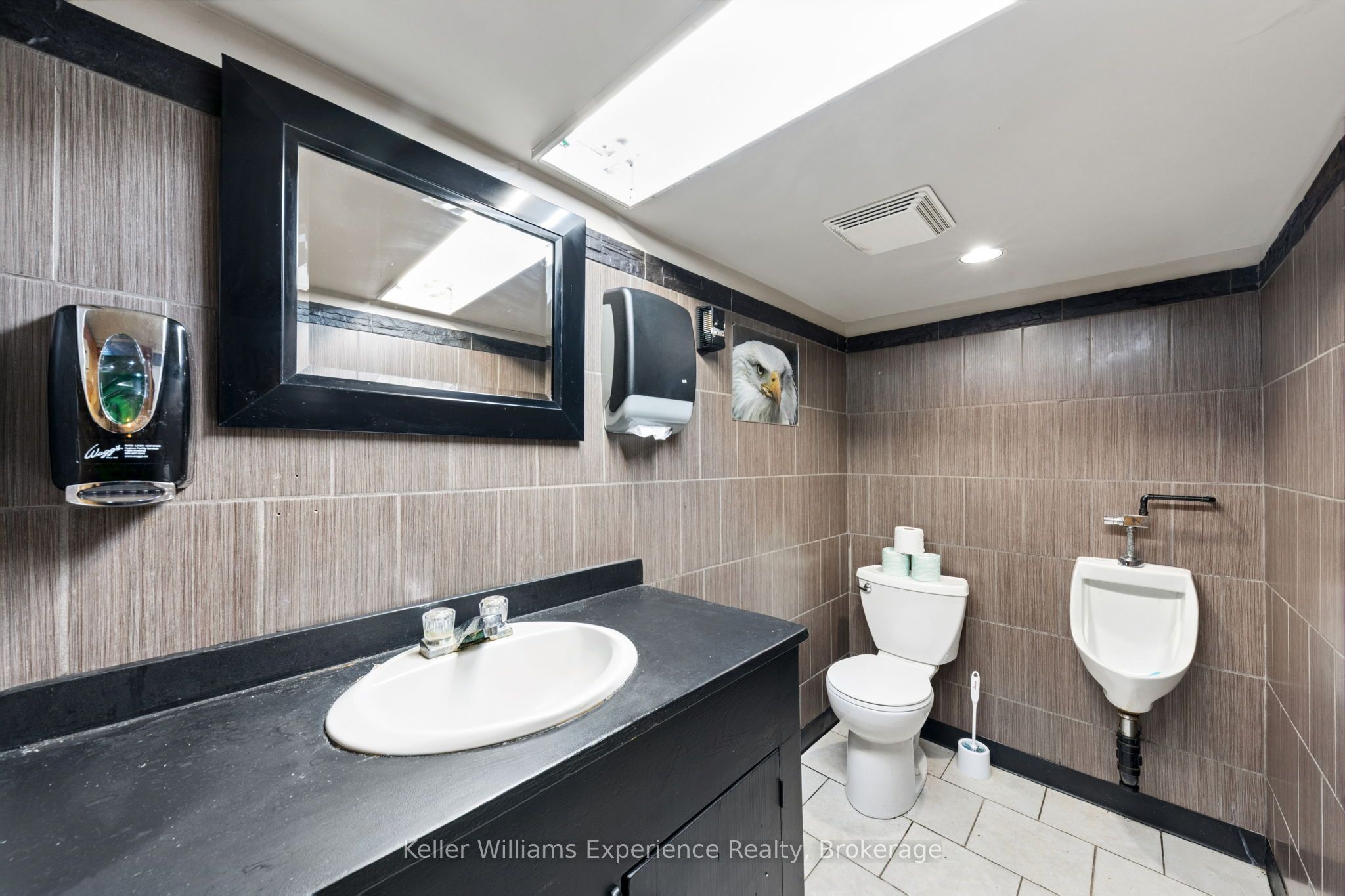 70 Main Street Property Photo 8