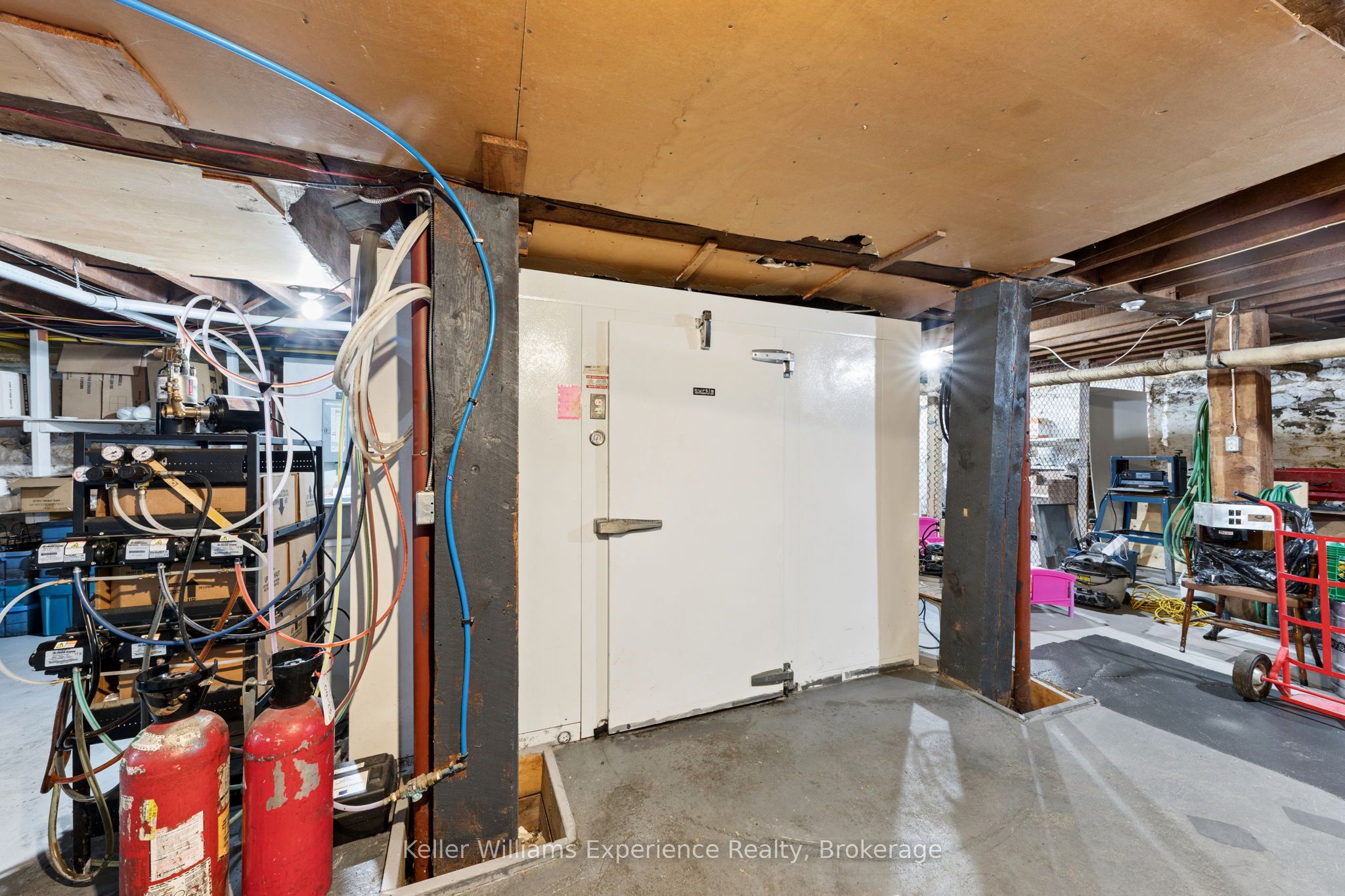 70 Main Street Property Photo 11