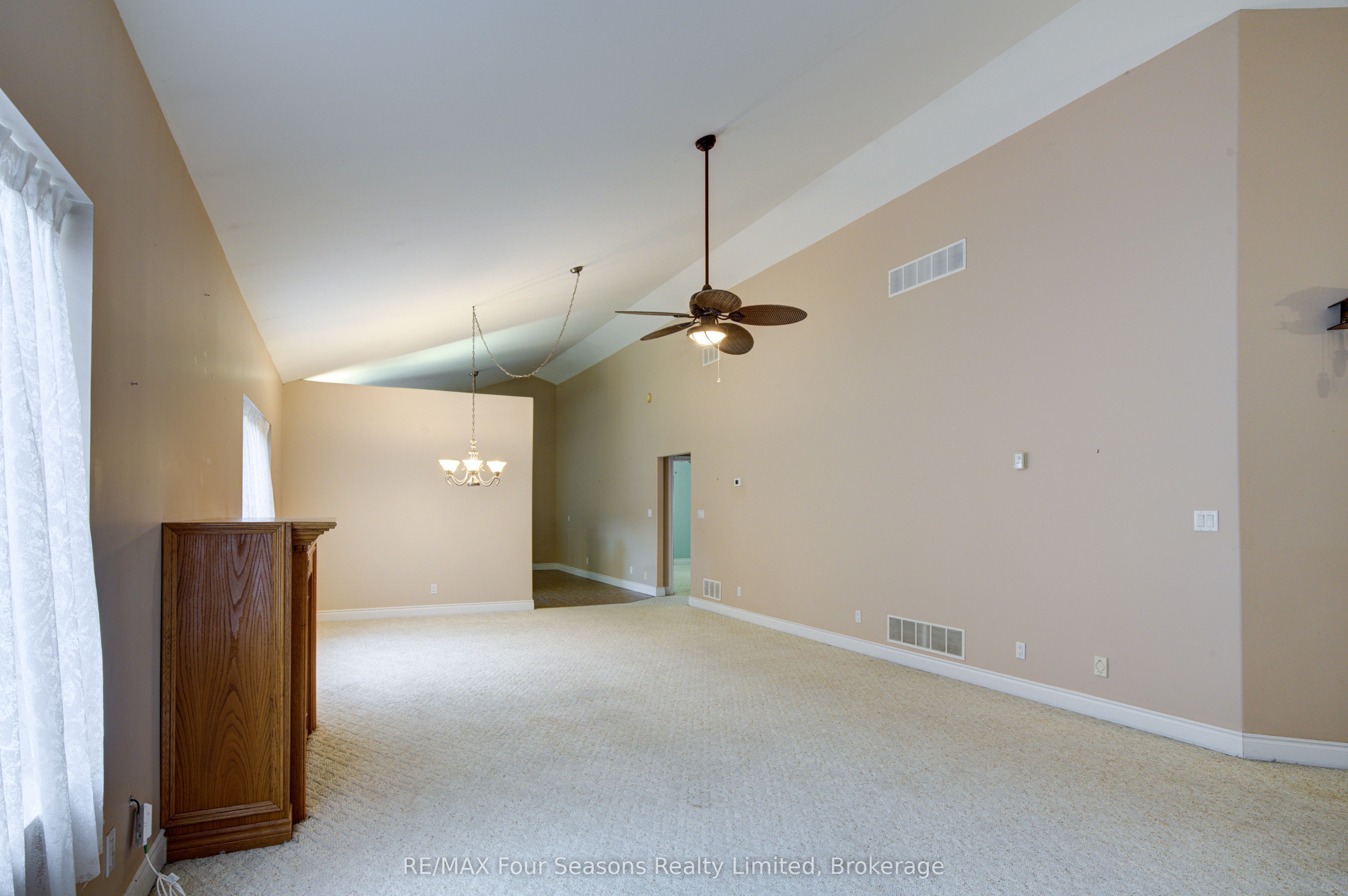 205 Bryan Drive Property Photo 9
